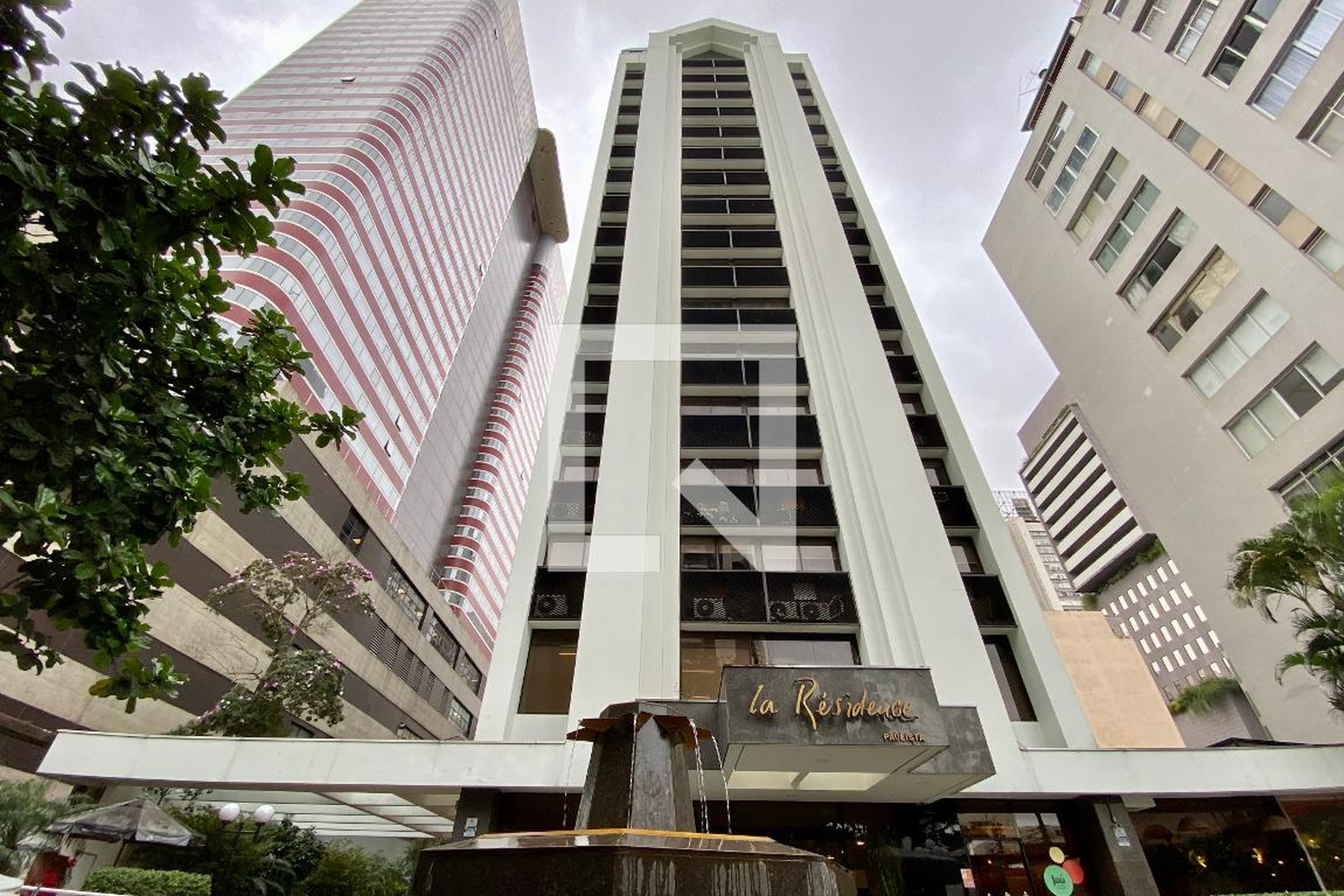 Fachada Condomínio La Residence Paulista