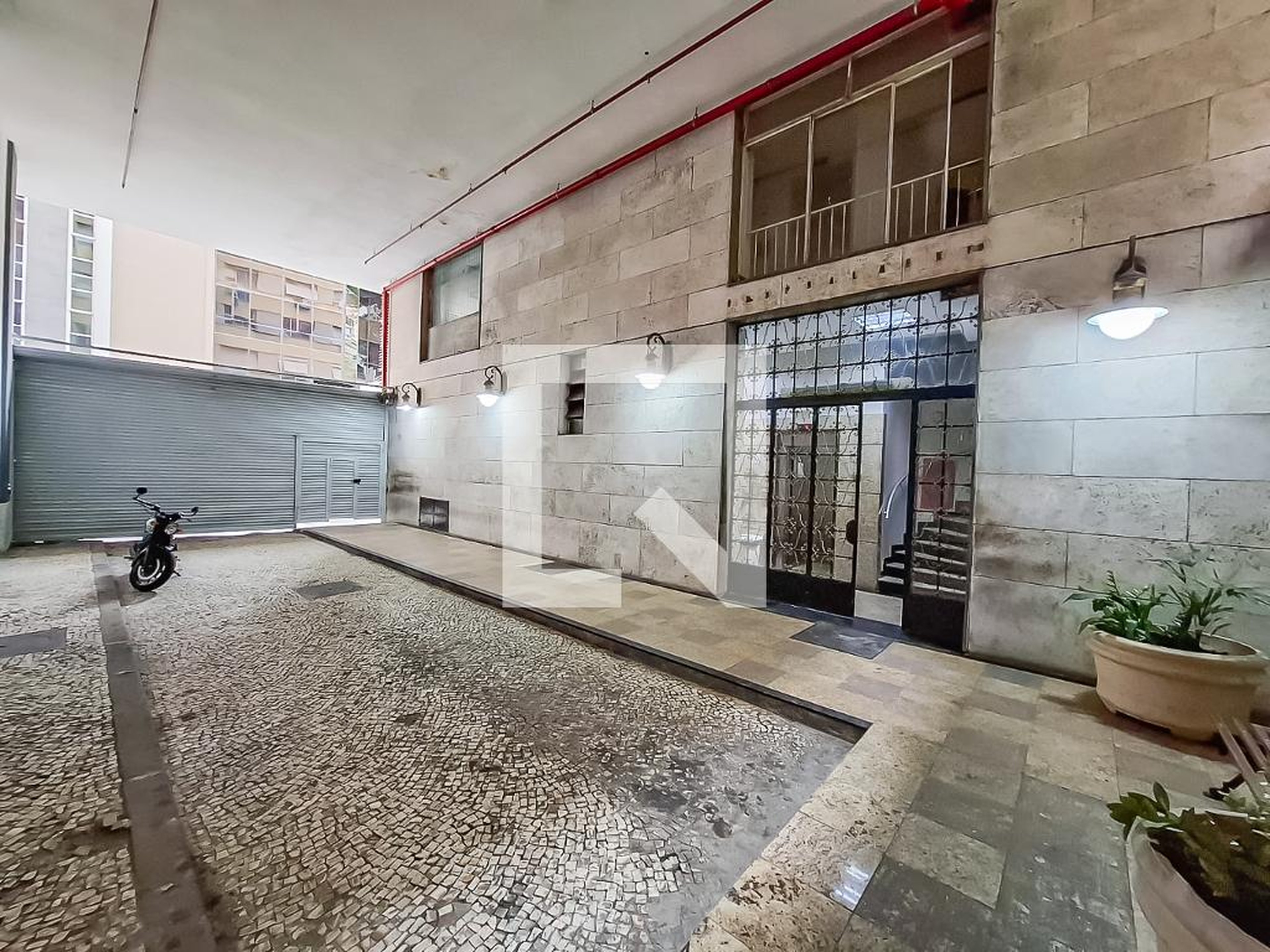 Fachada Condomínio em Rua México, 70