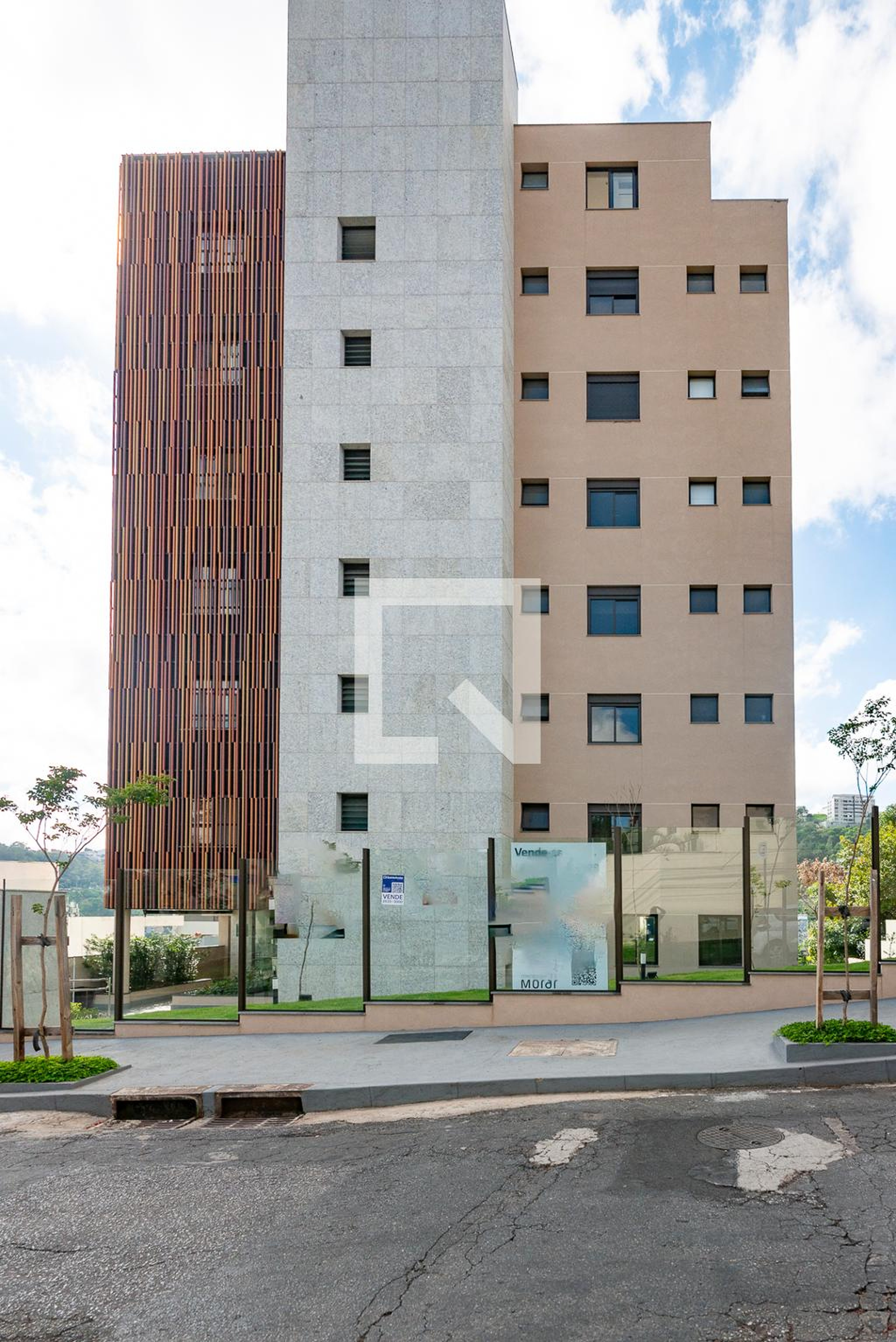 Fachada Condomínio em Rua Urâno, 97