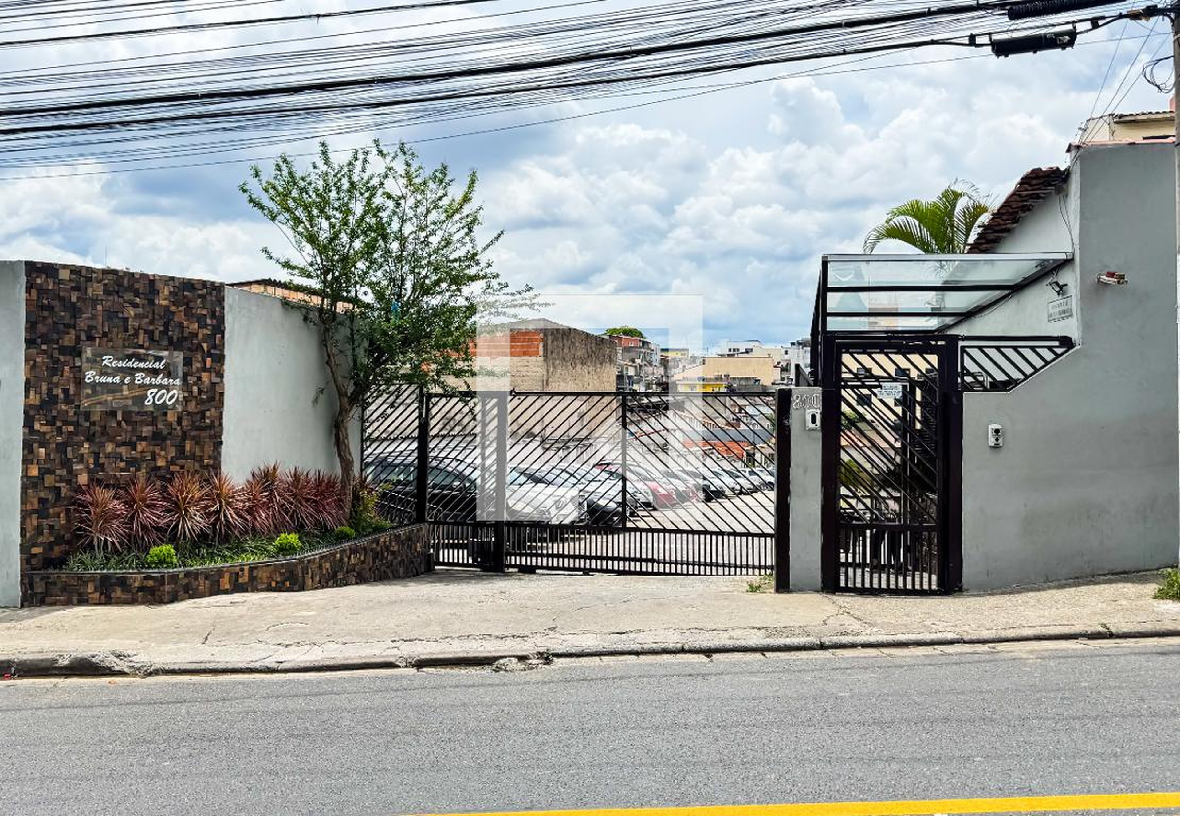 Fachada do Condomínio Residencial Bruna e Barbara