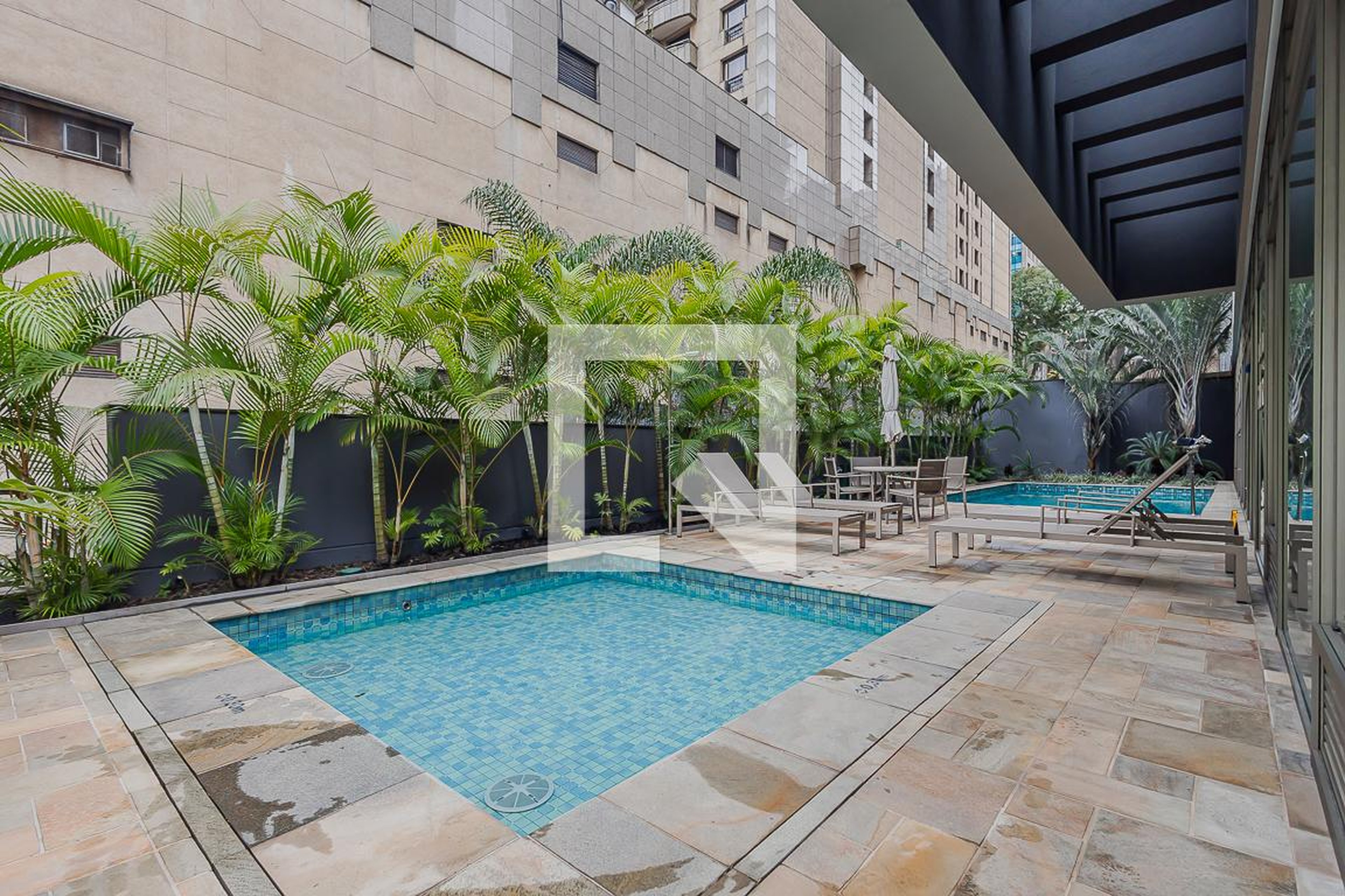 Piscina - Beyond Jardins