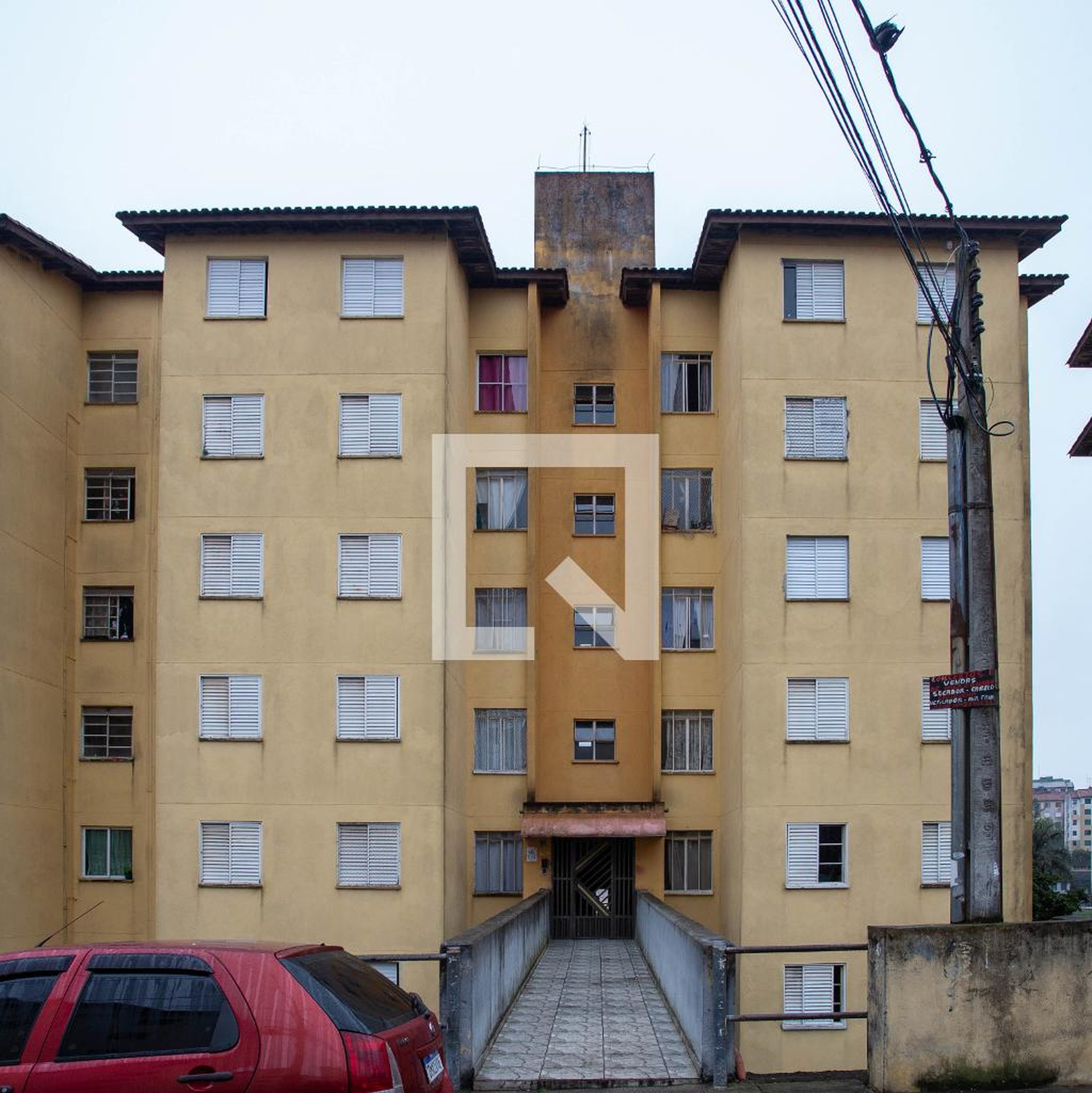 Fachada do Prédio Condomínio em Rua Constelação, 125