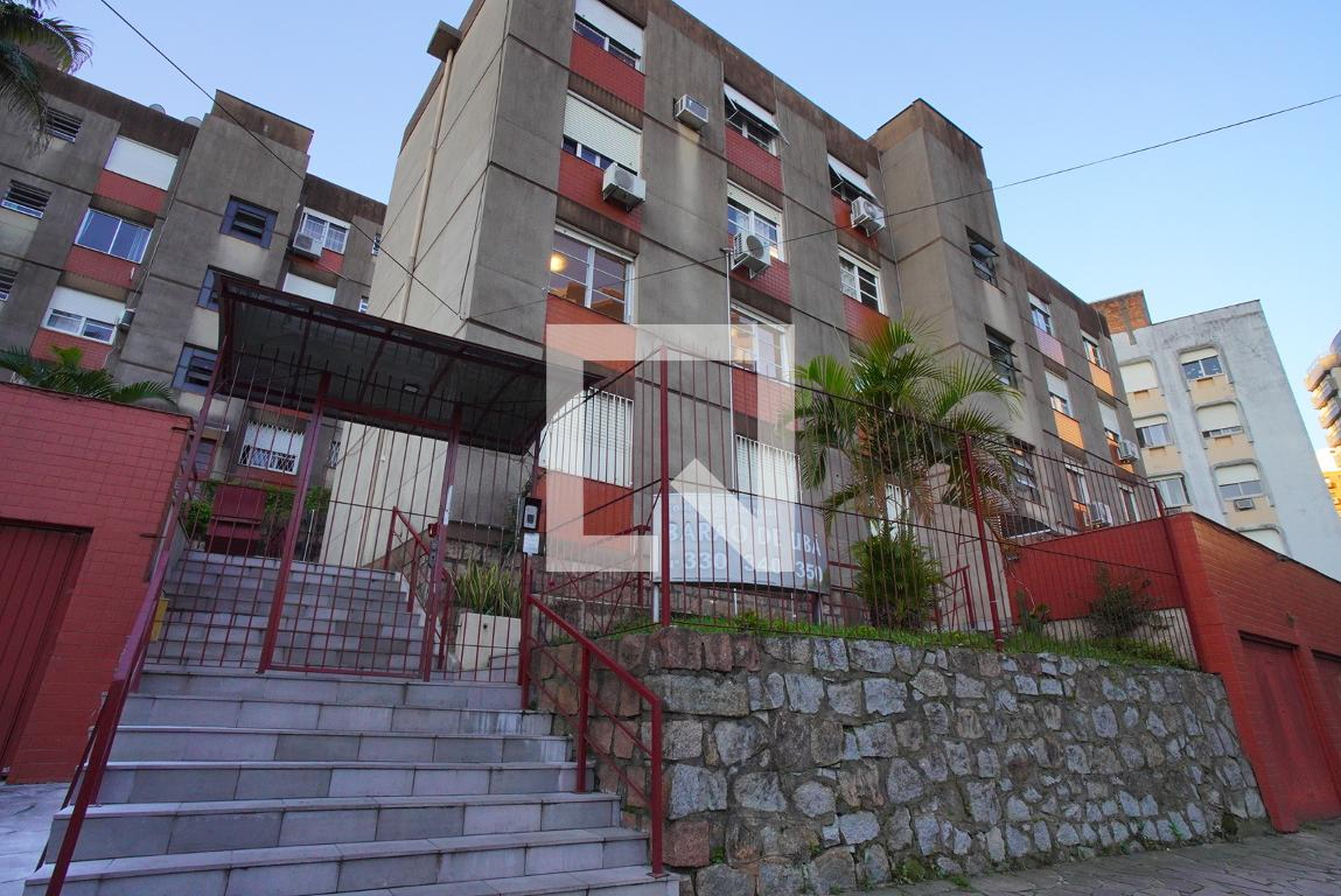 Fachada Condomínio Residência Barão de Uba