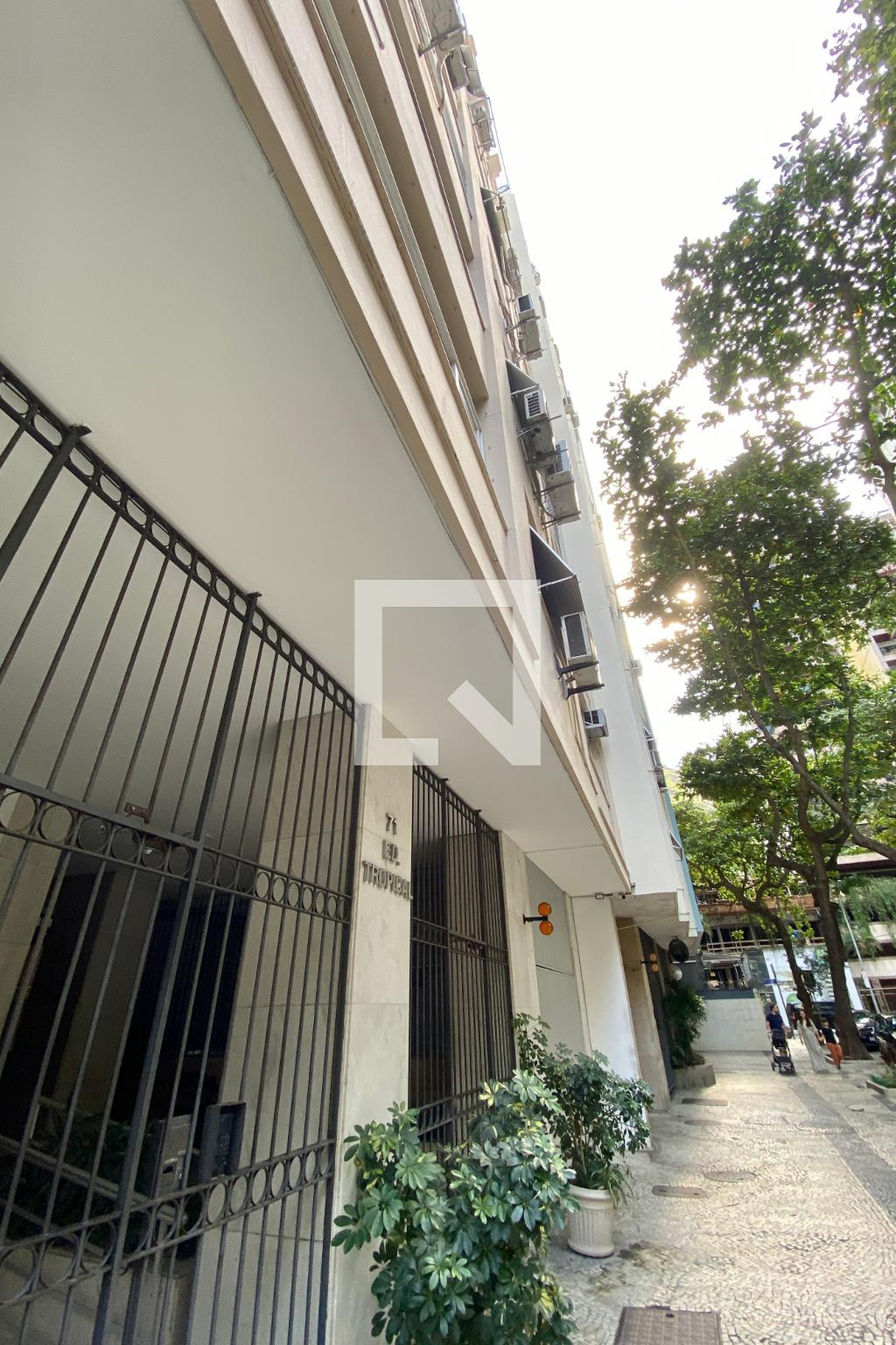 Fachada Condomínio em Rua Raimundo Corrêa, 71302