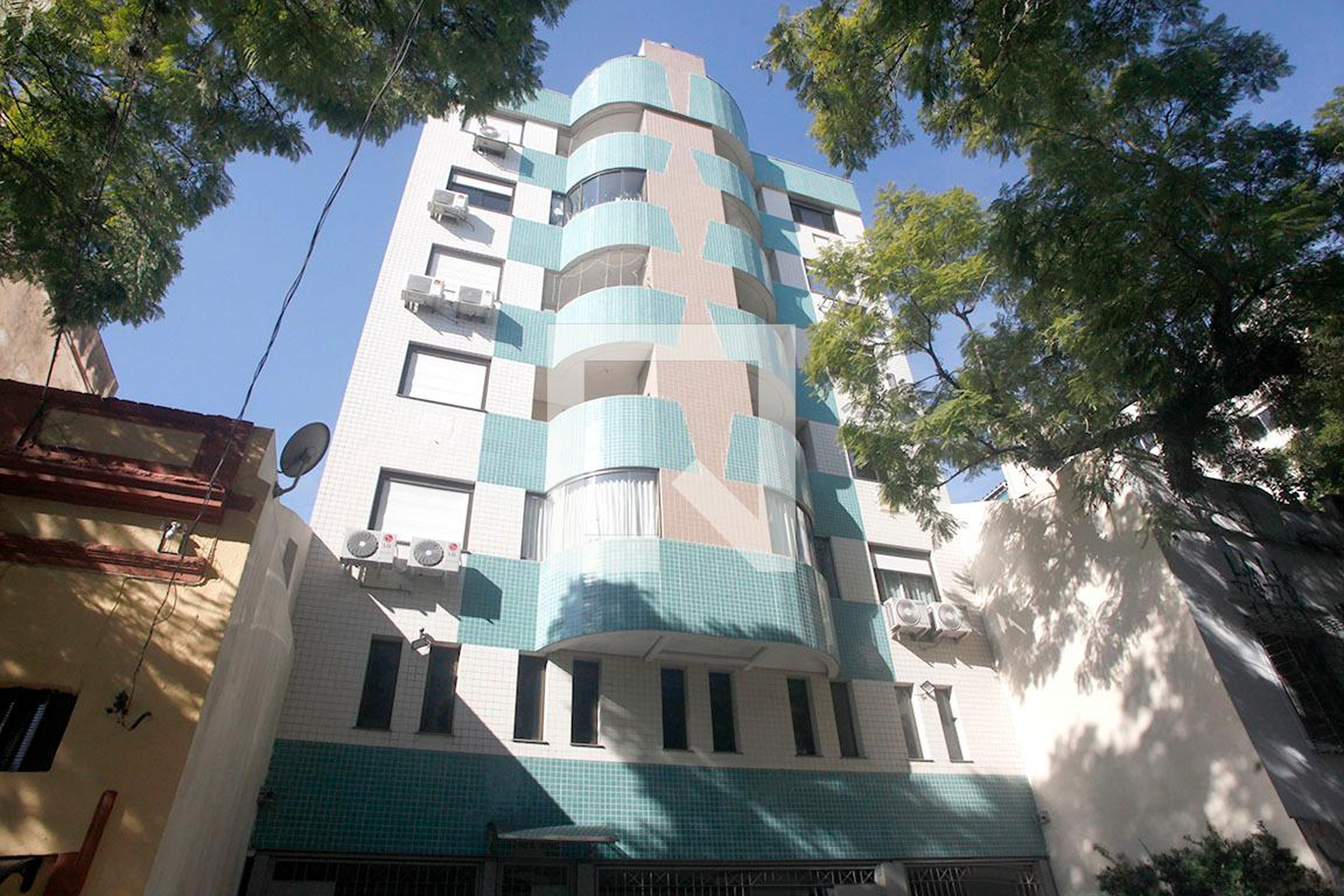 Fachada Condomínio em Rua Anita Garibaldi, 850