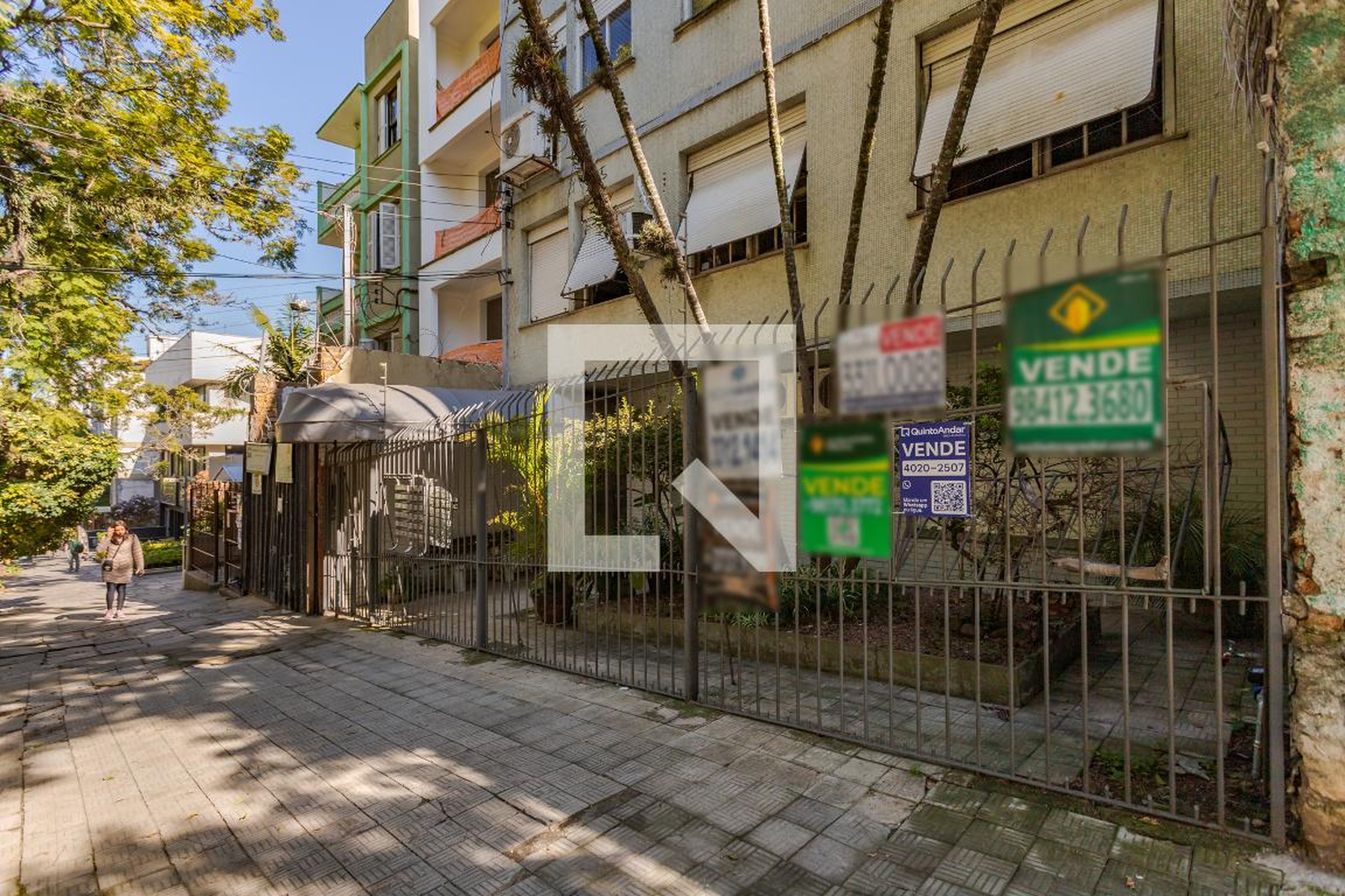 Fachada Condomínio em Rua Ramiro Barcelos, 1501