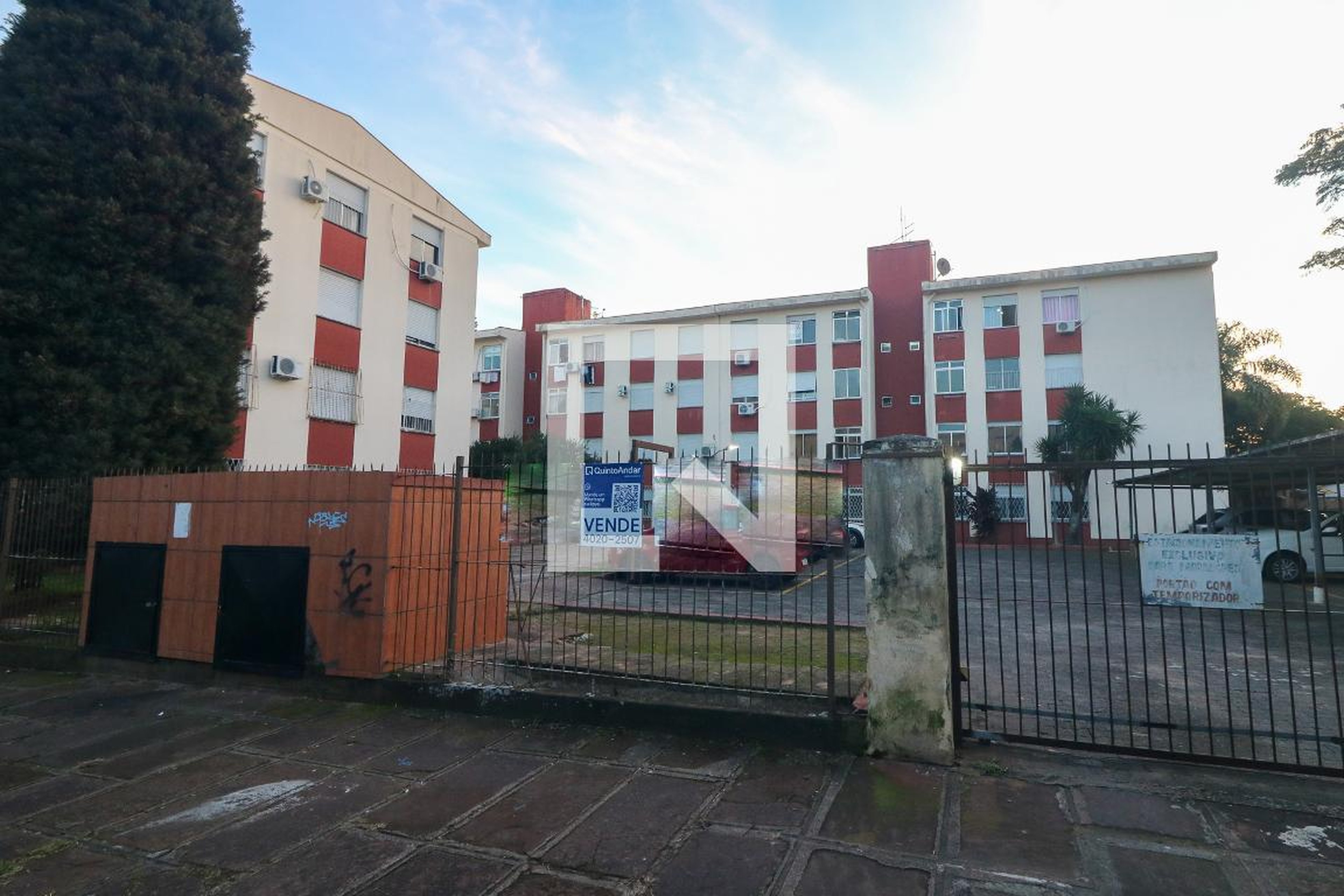 Fachada do condomínio Residencial Jardim Salomoni