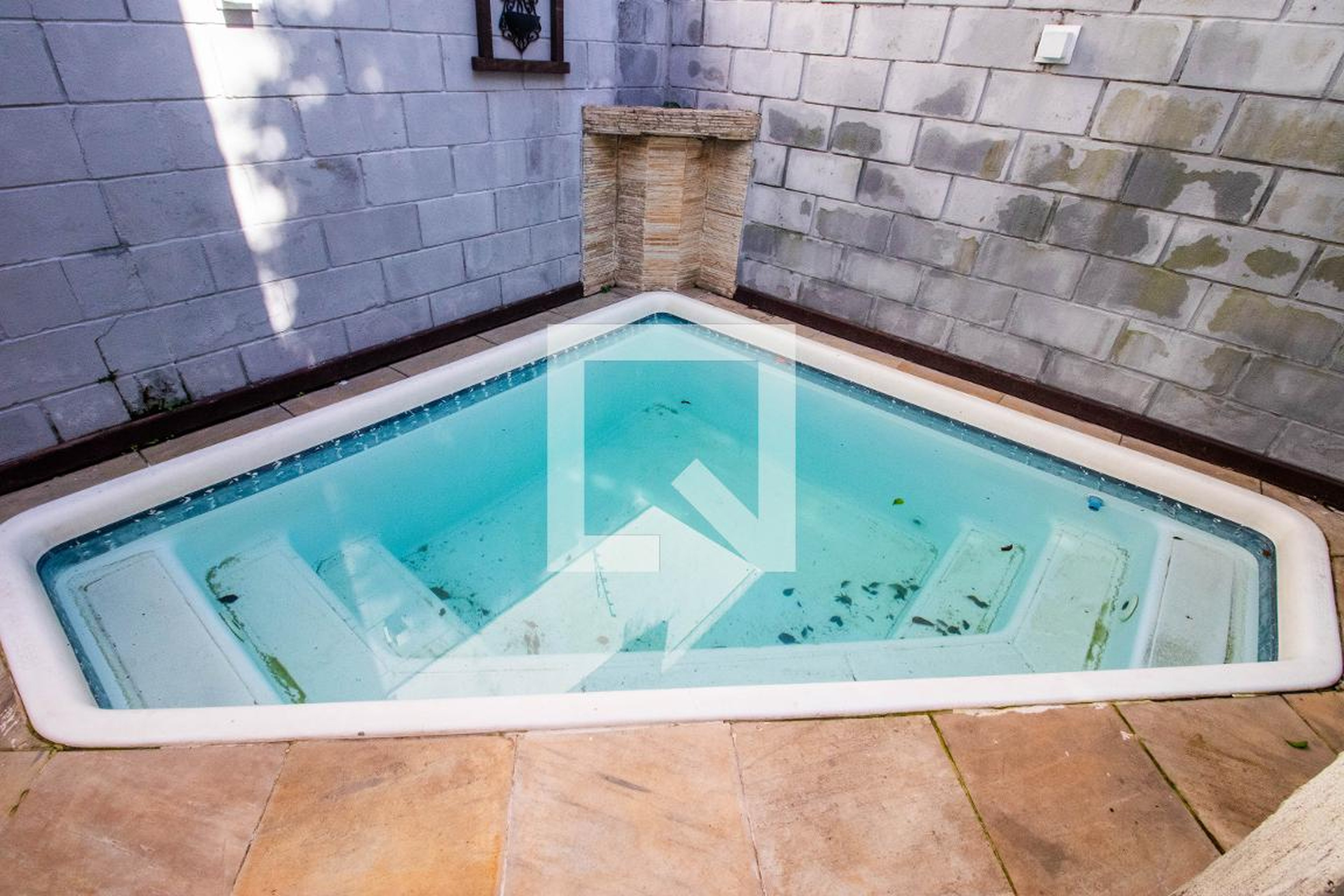 Piscina - The Supreme