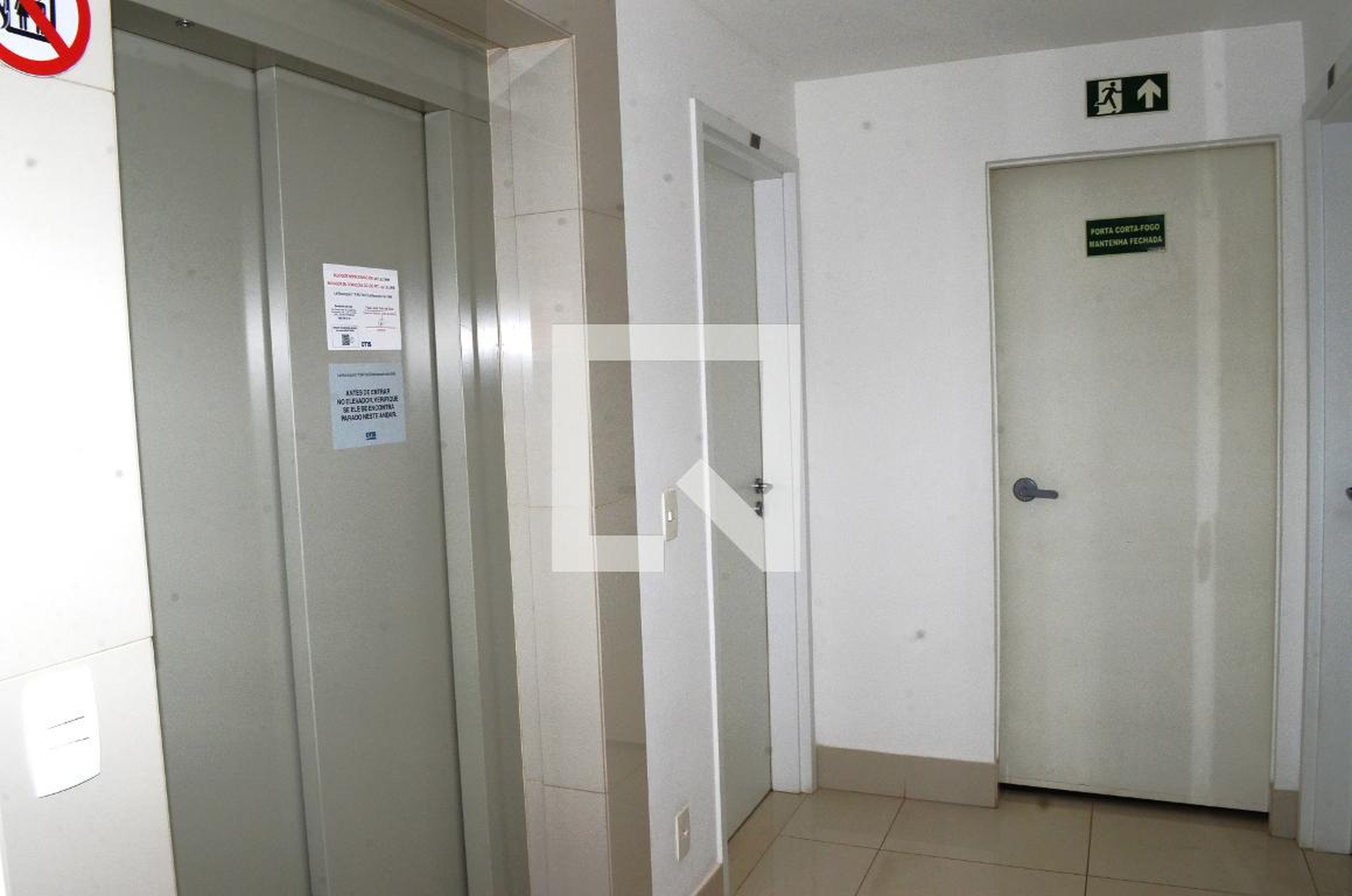 Elevador - Constelação Residence