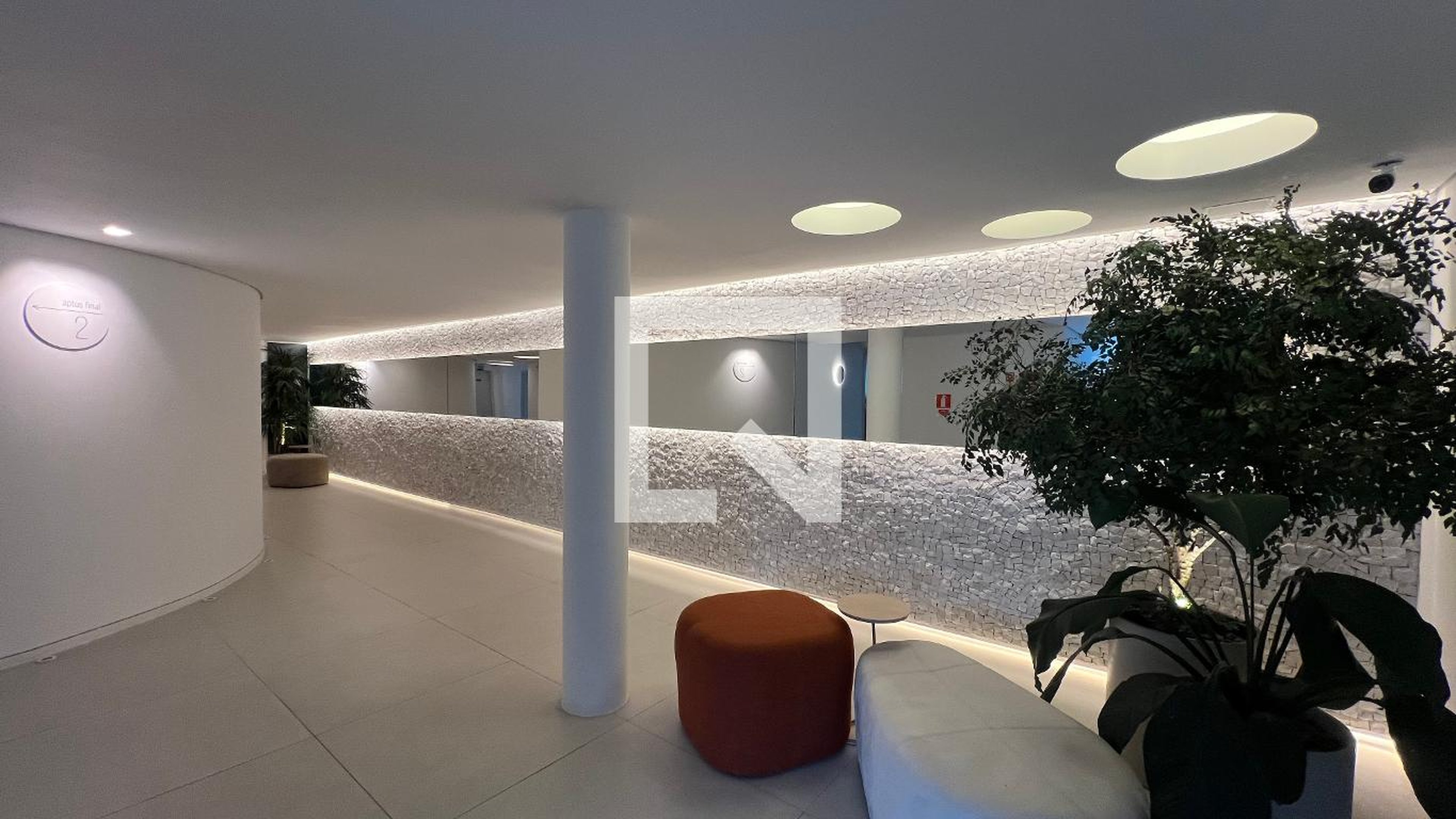 Hall social Condomínio Parque Vila Lobos II