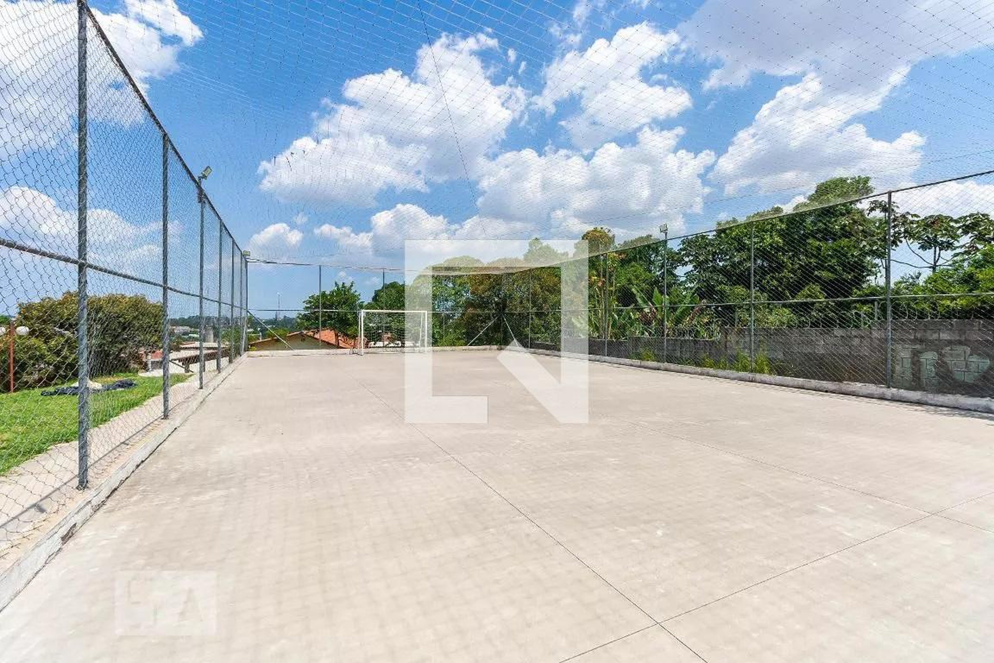 Quadra Esportiva - Aguia Dourada