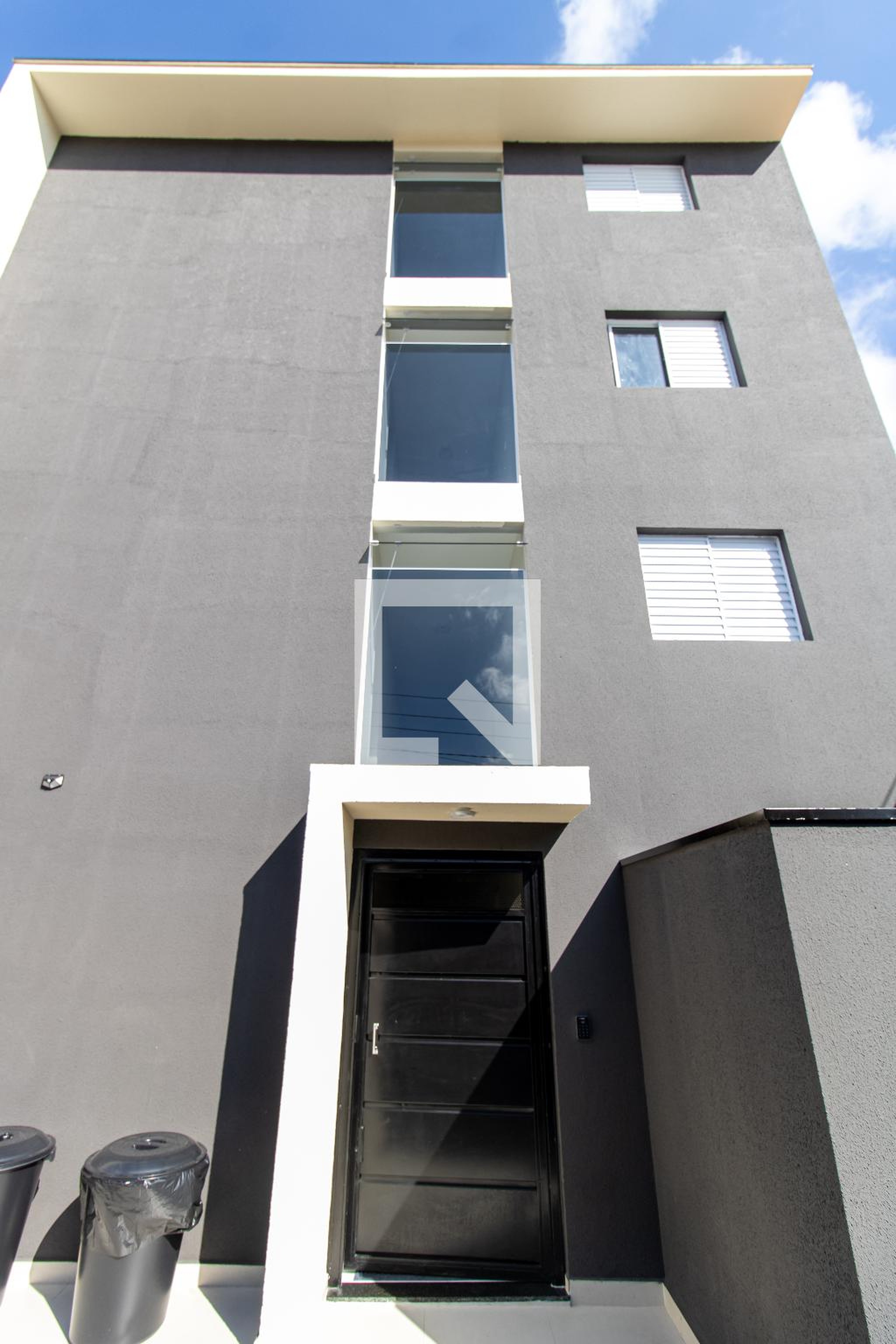 Fachada do Prédio Condomínio em Rua Coronel Otaviano da Silveira, 289