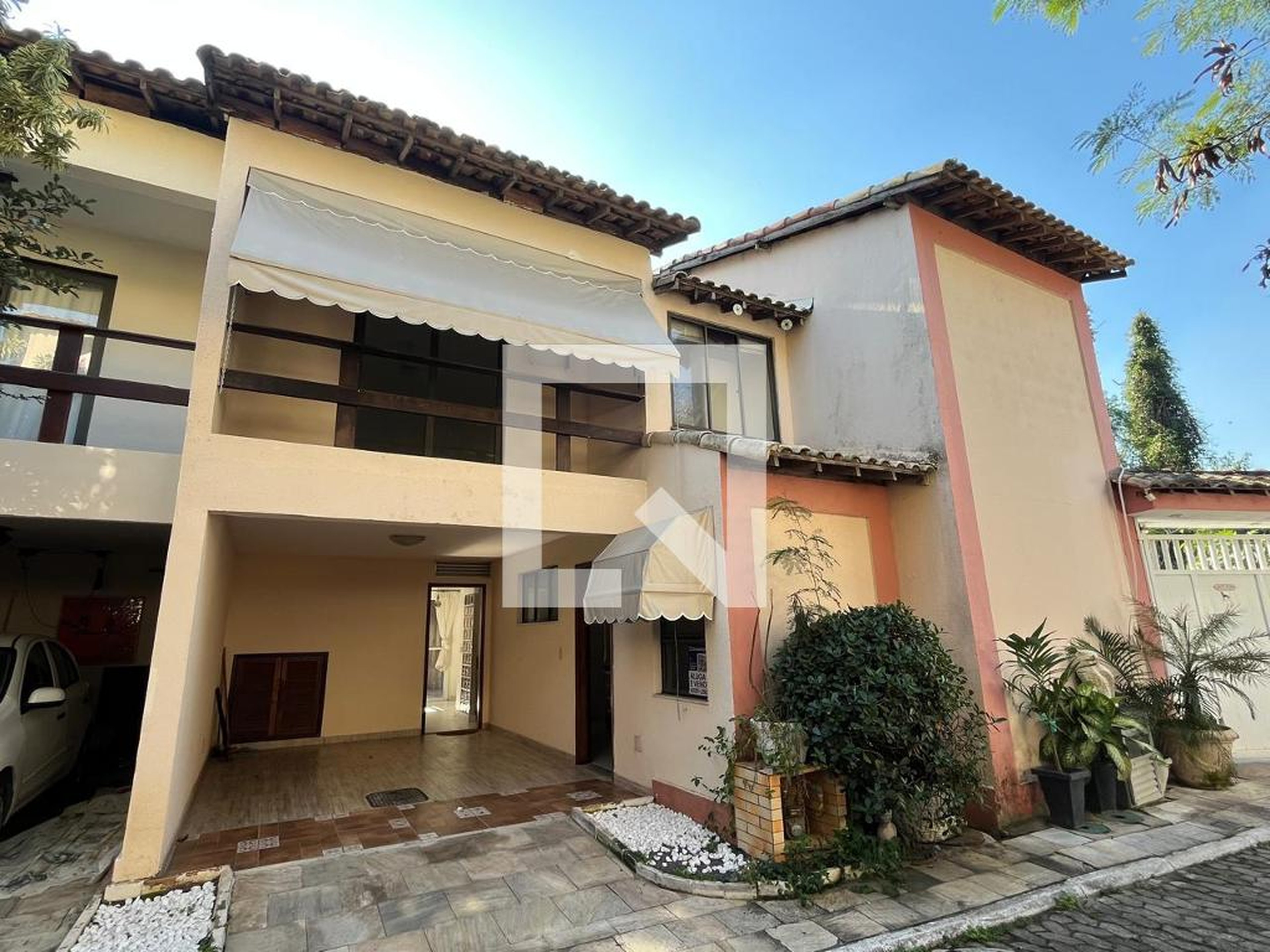 Fachada Condomínio em Estrada do Rio Grande, 2923