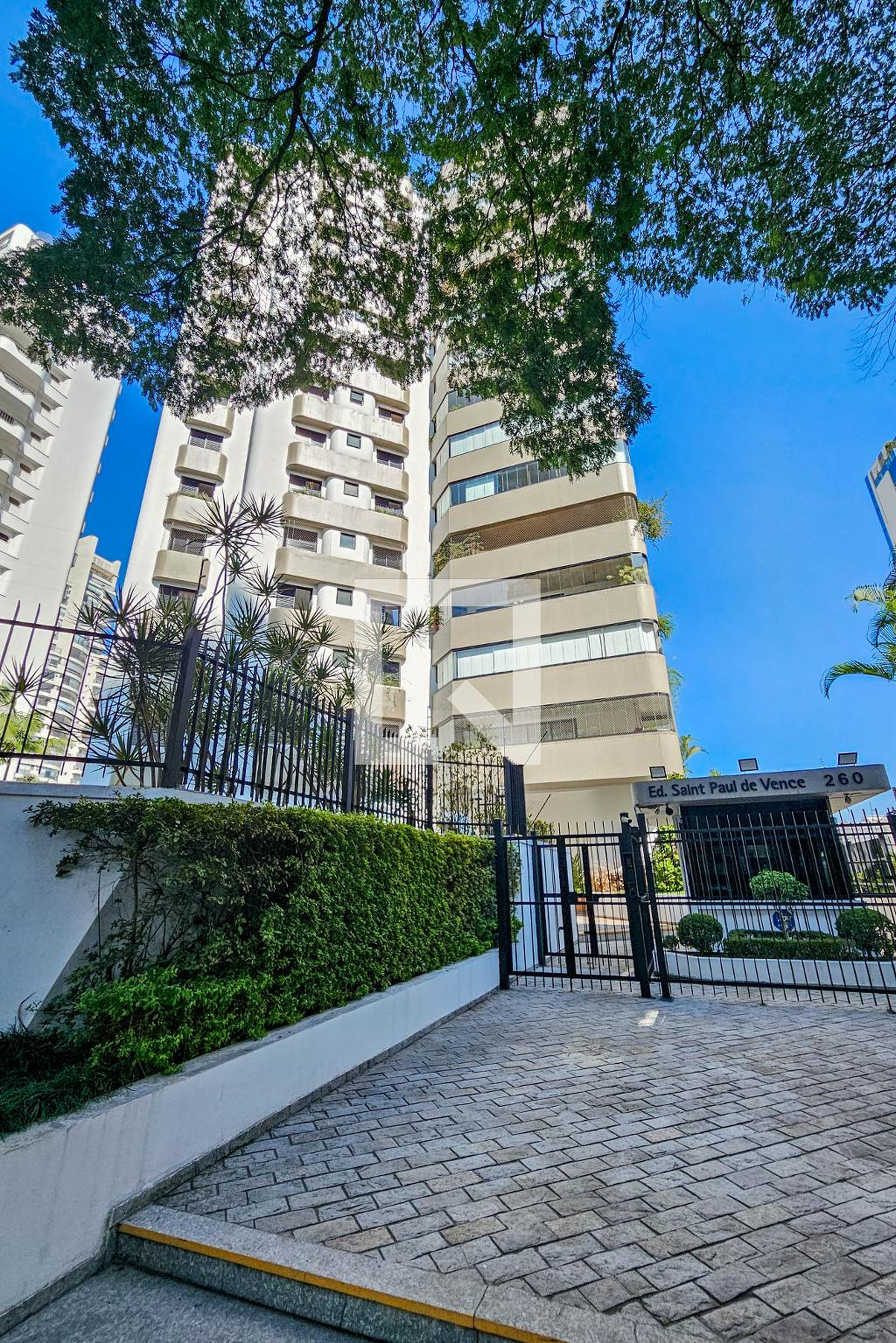 Fachada Condomínio Saint Paul de Vence