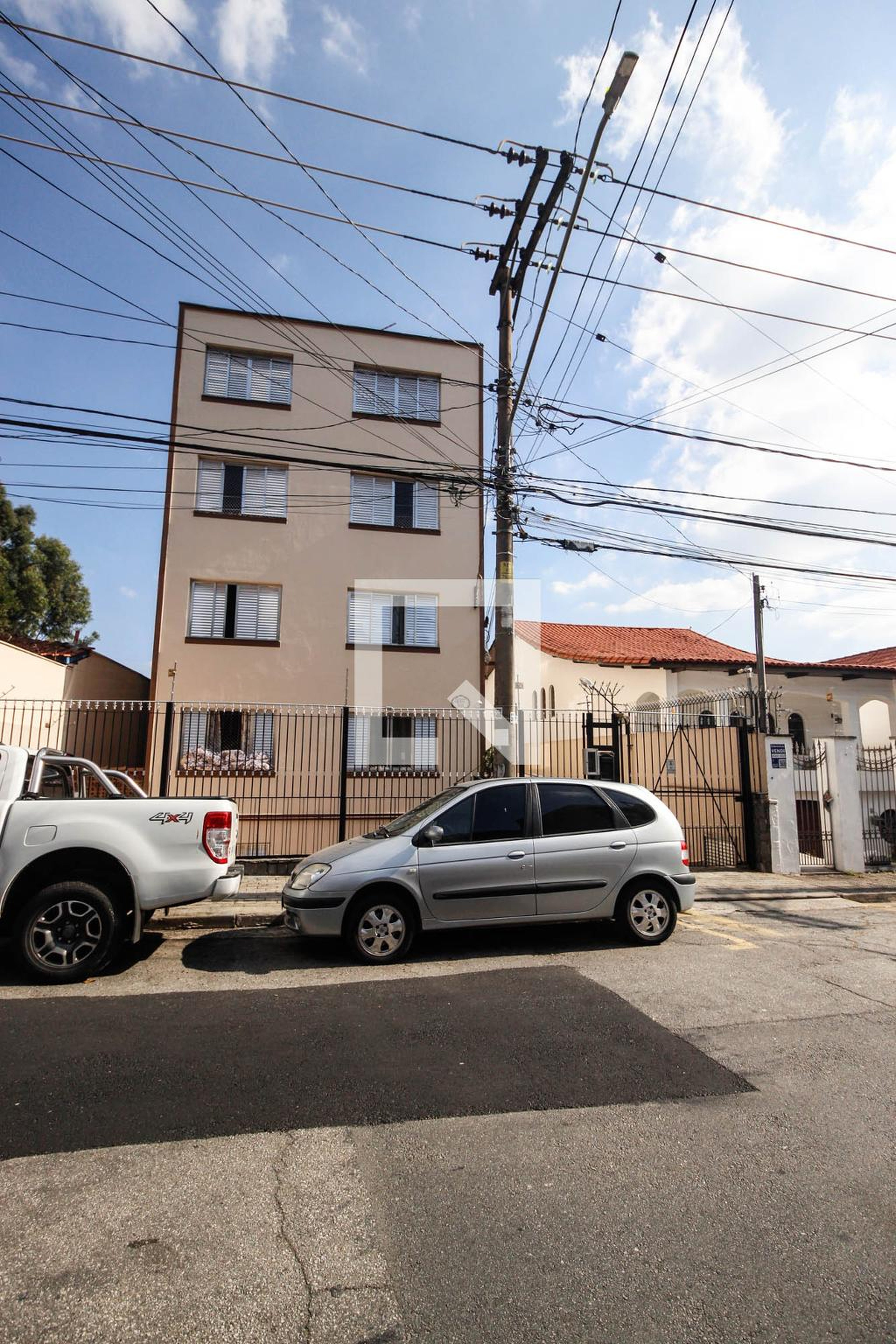 Fachada Condomínio em Rua Almirante Noronha, 451