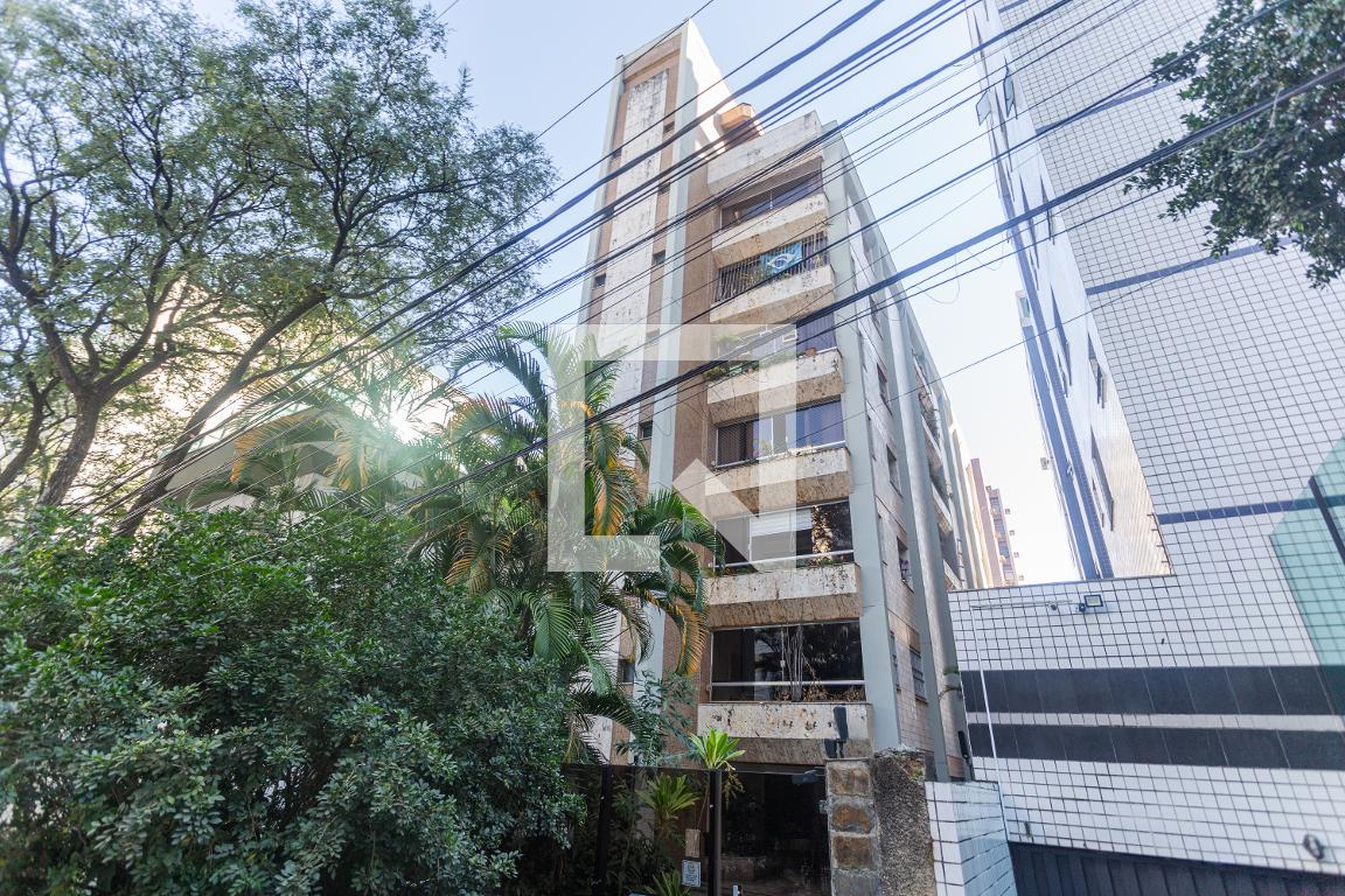 Fachada Condomínio em Rua Minas Novas, 97