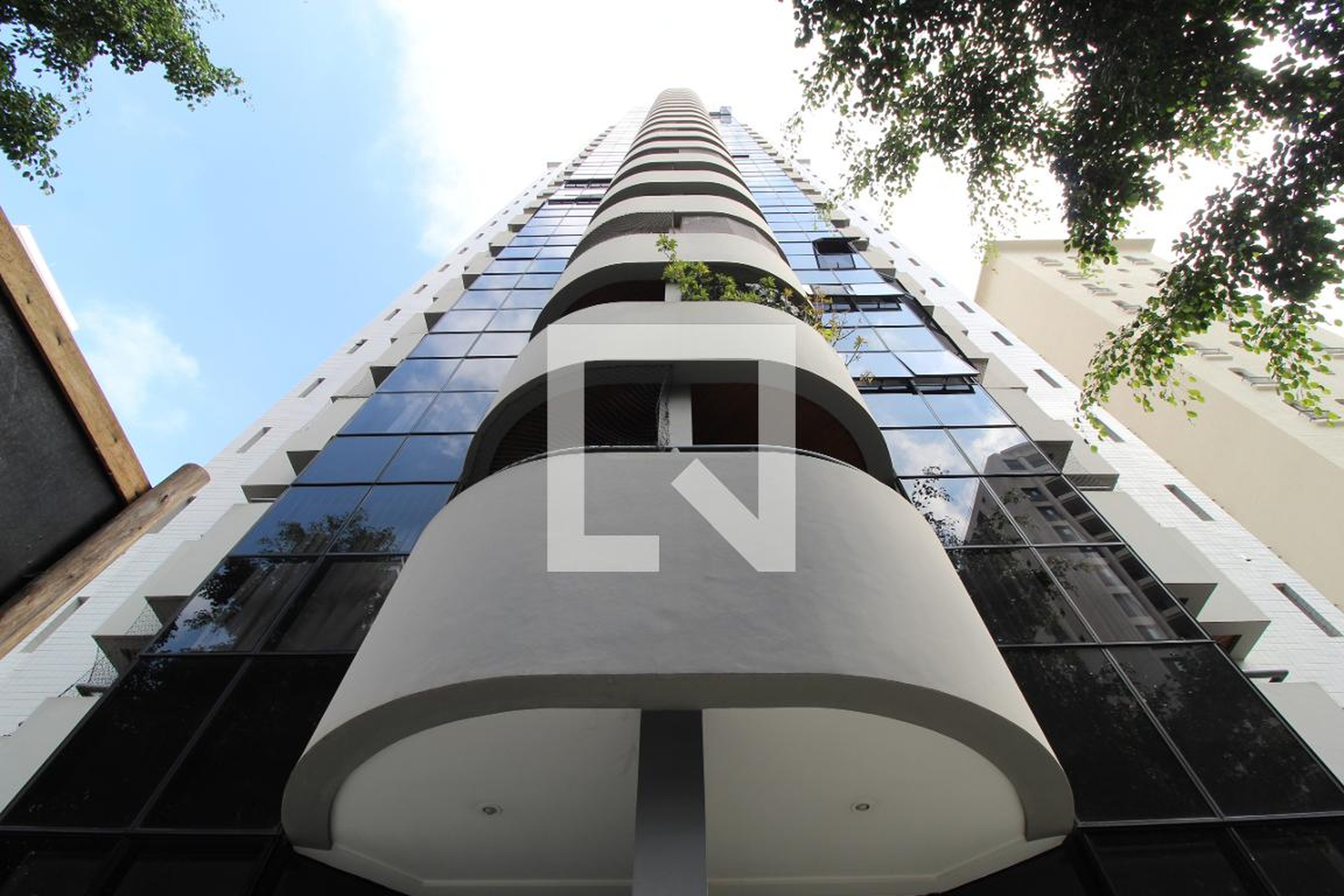 Fachada do Prédio Edifício Mont Blanc