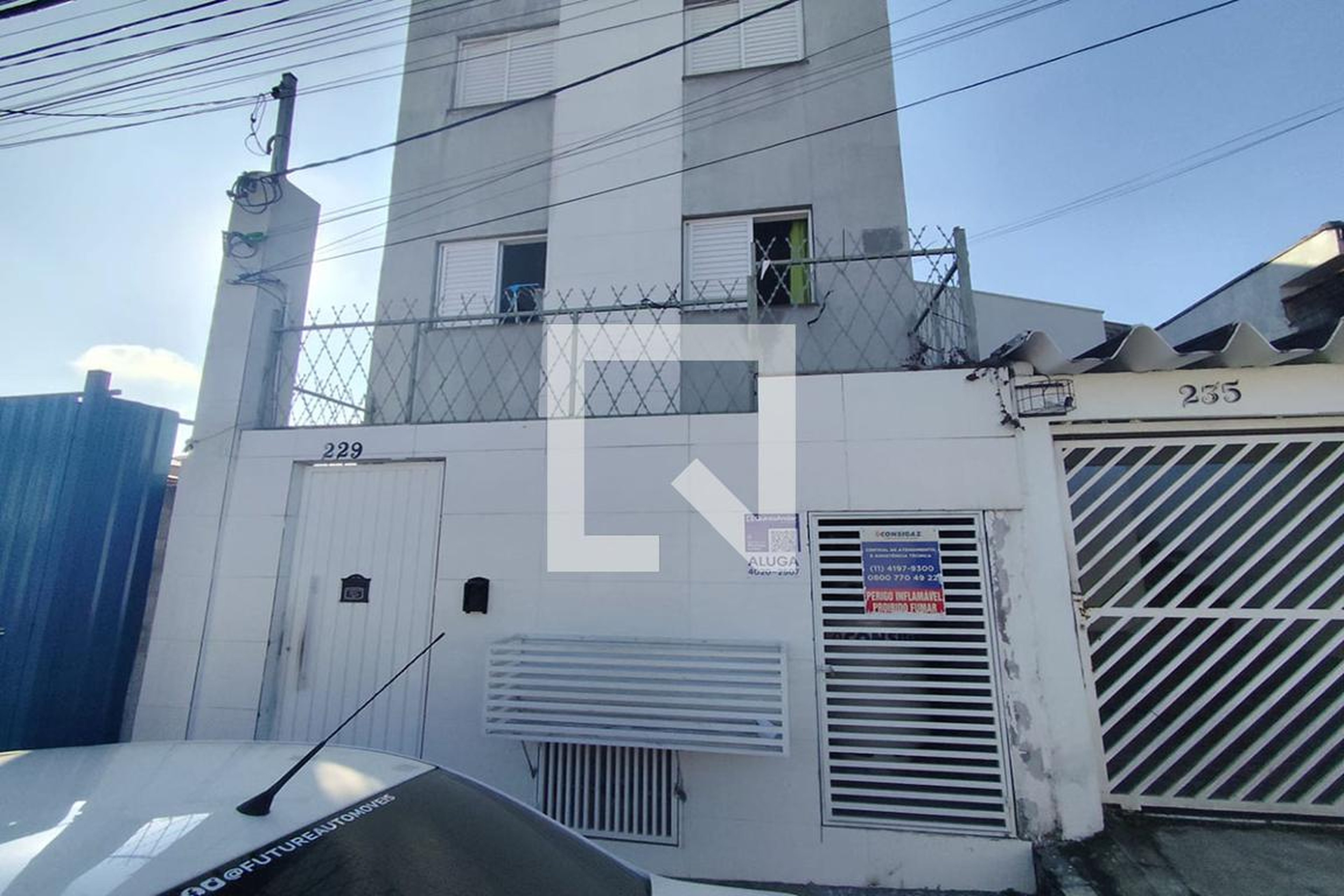 Fachada Condomínio em Rua Itapiruna, 229