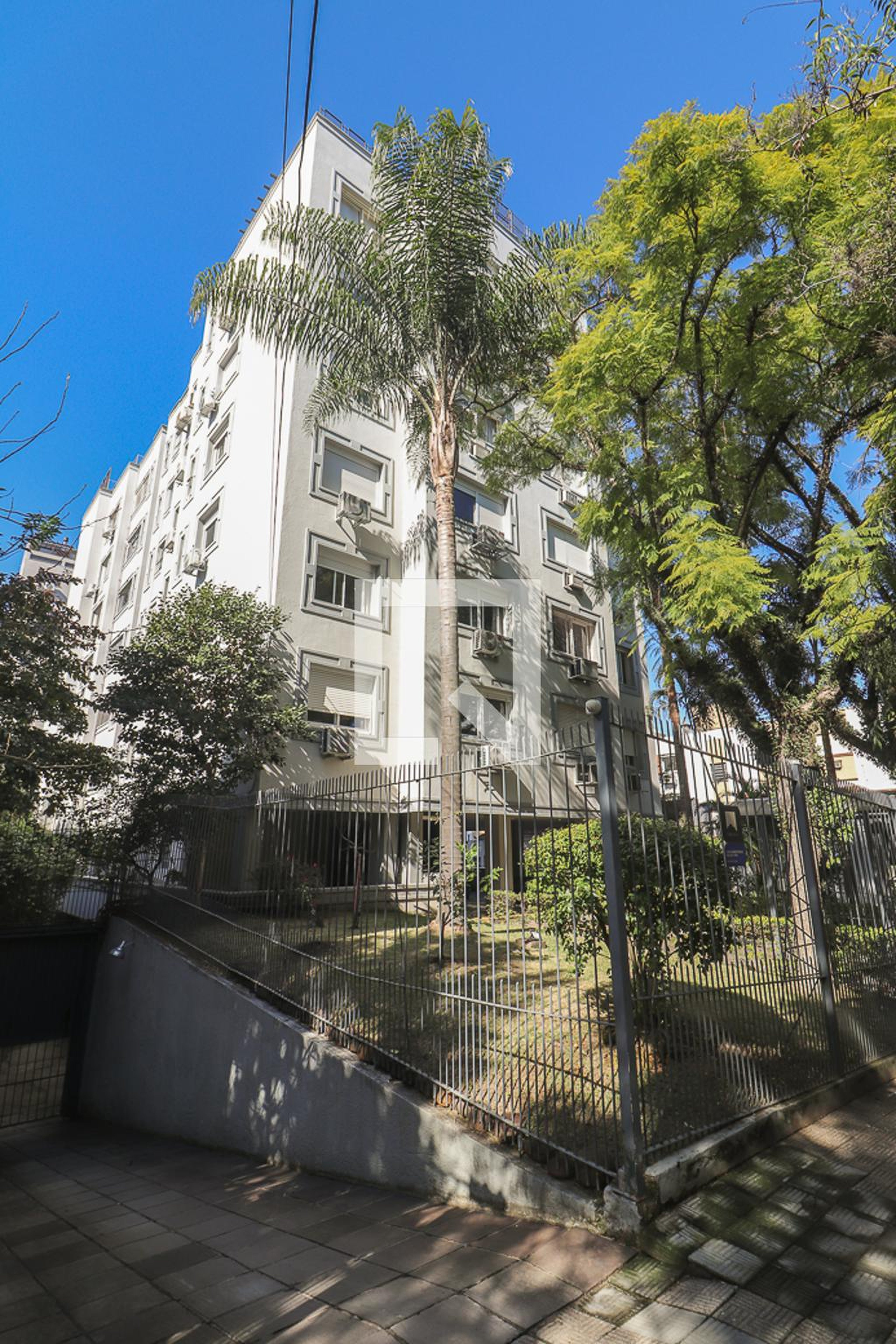 Fachada Condomínio em Rua Vicente da Fontoura, 2719