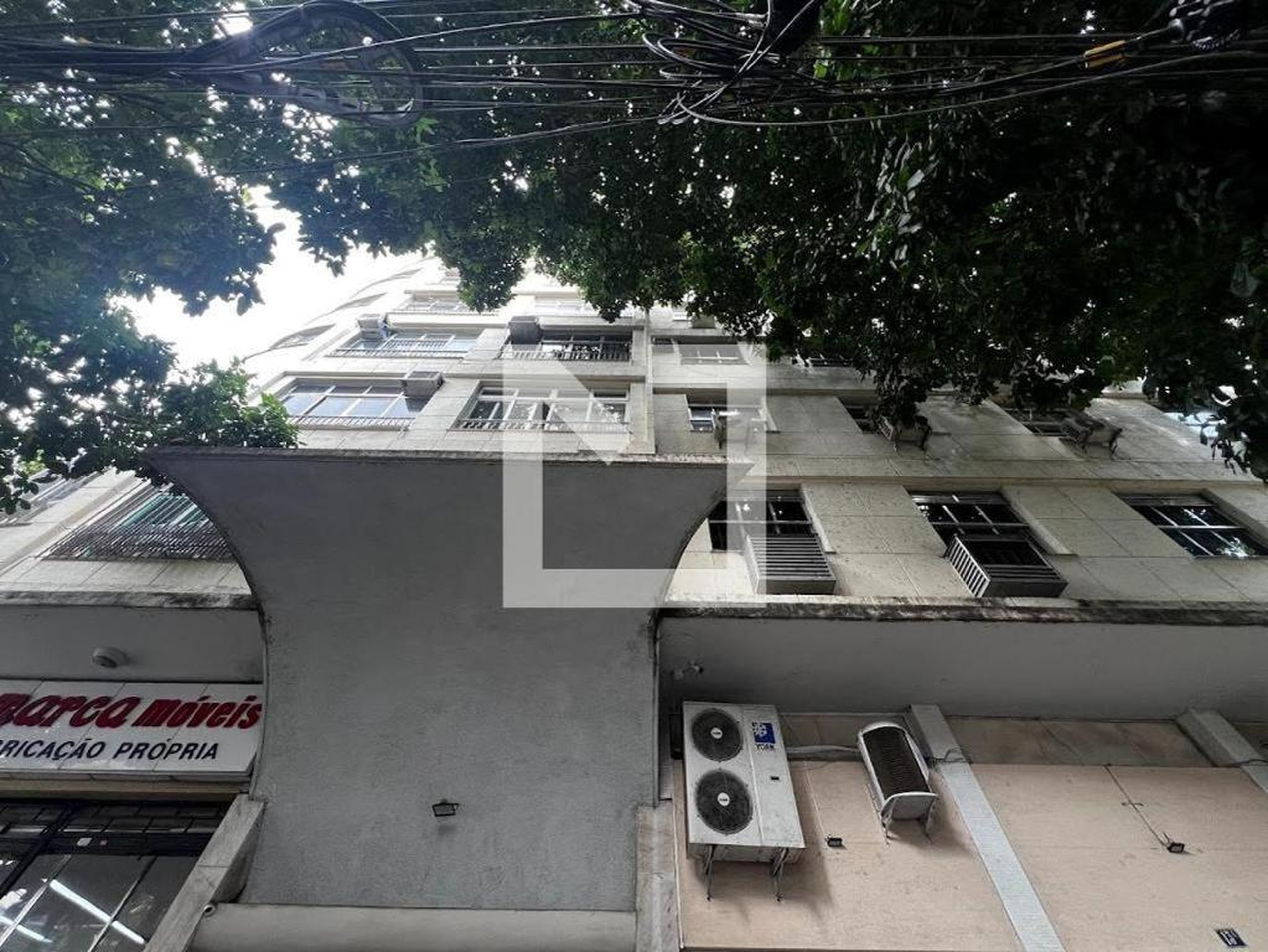 Fachada Condomínio em Rua Conde de Itaguaí, 13