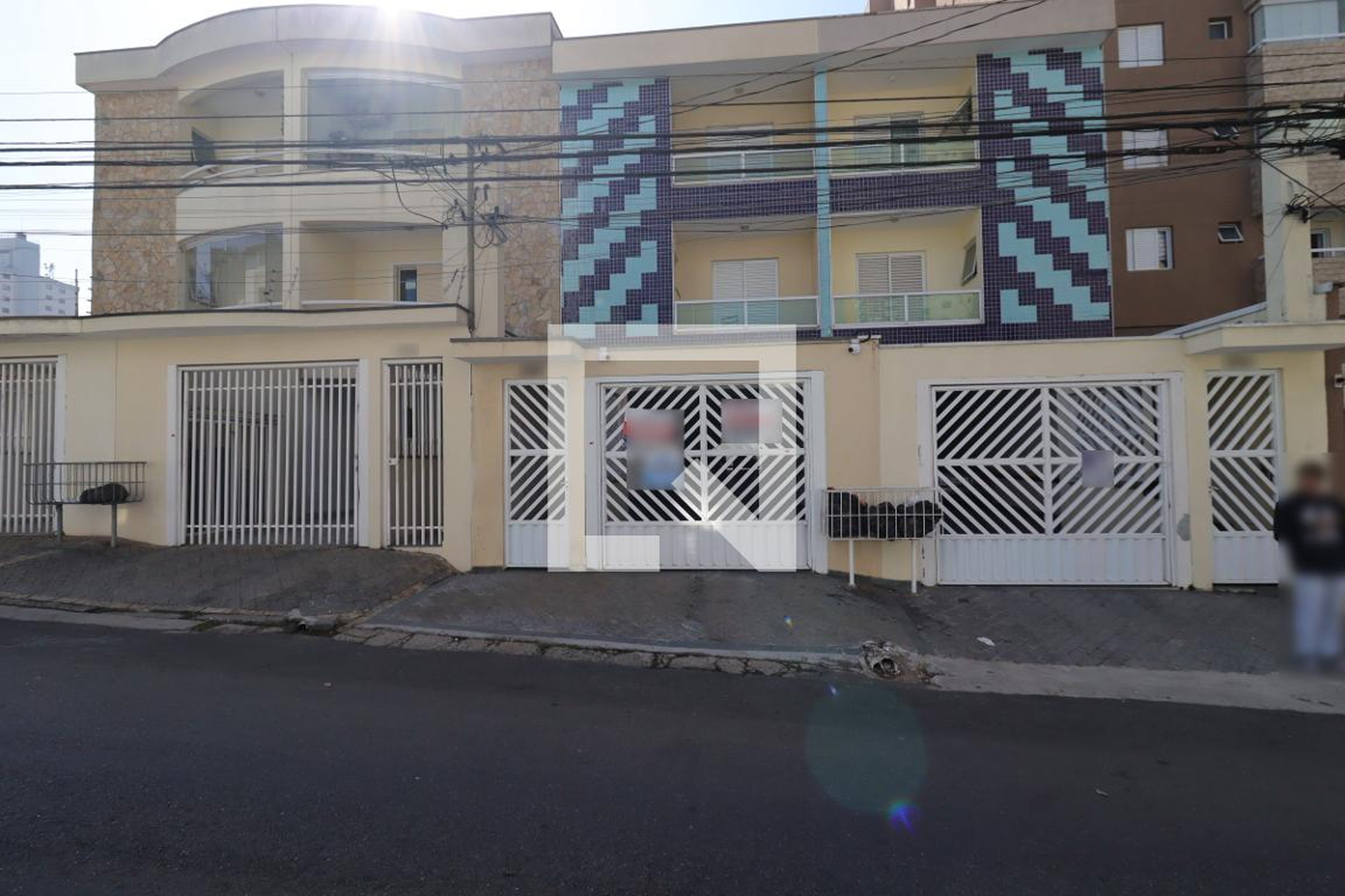 Fachada Condomínio em Rua João Ribeiro, 566