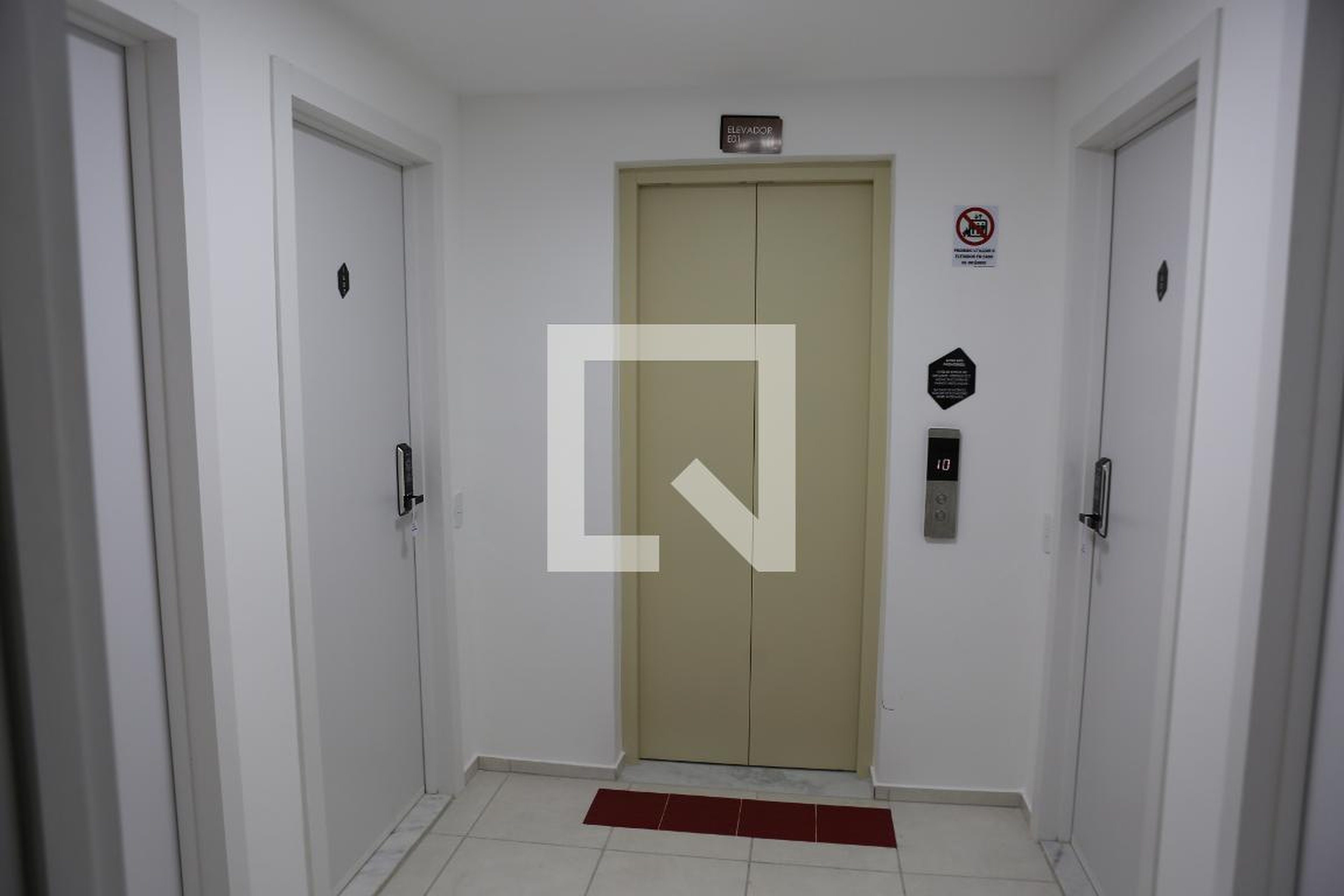 Elevador - New Time Residence