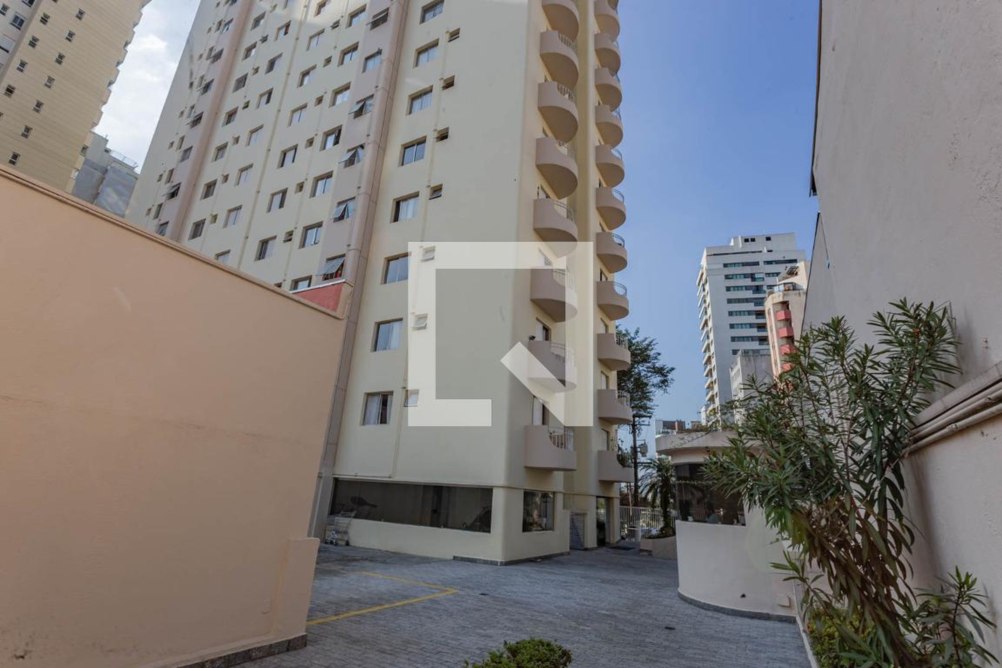 Fachada Condomínio Ville de France II