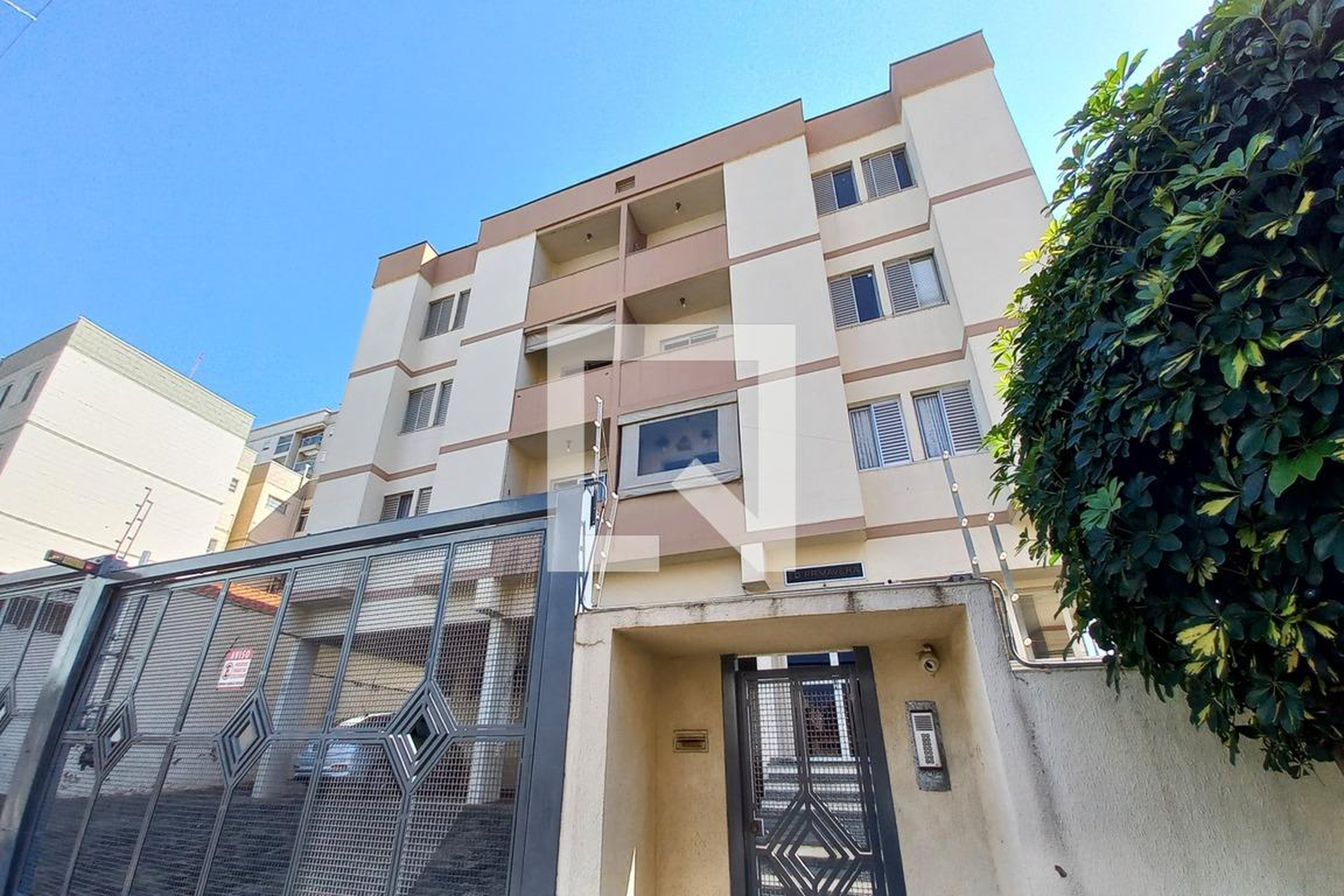 Fachada do Prédio Condomínio em Rua Antônio Rodrigues Moreira Neto, 109