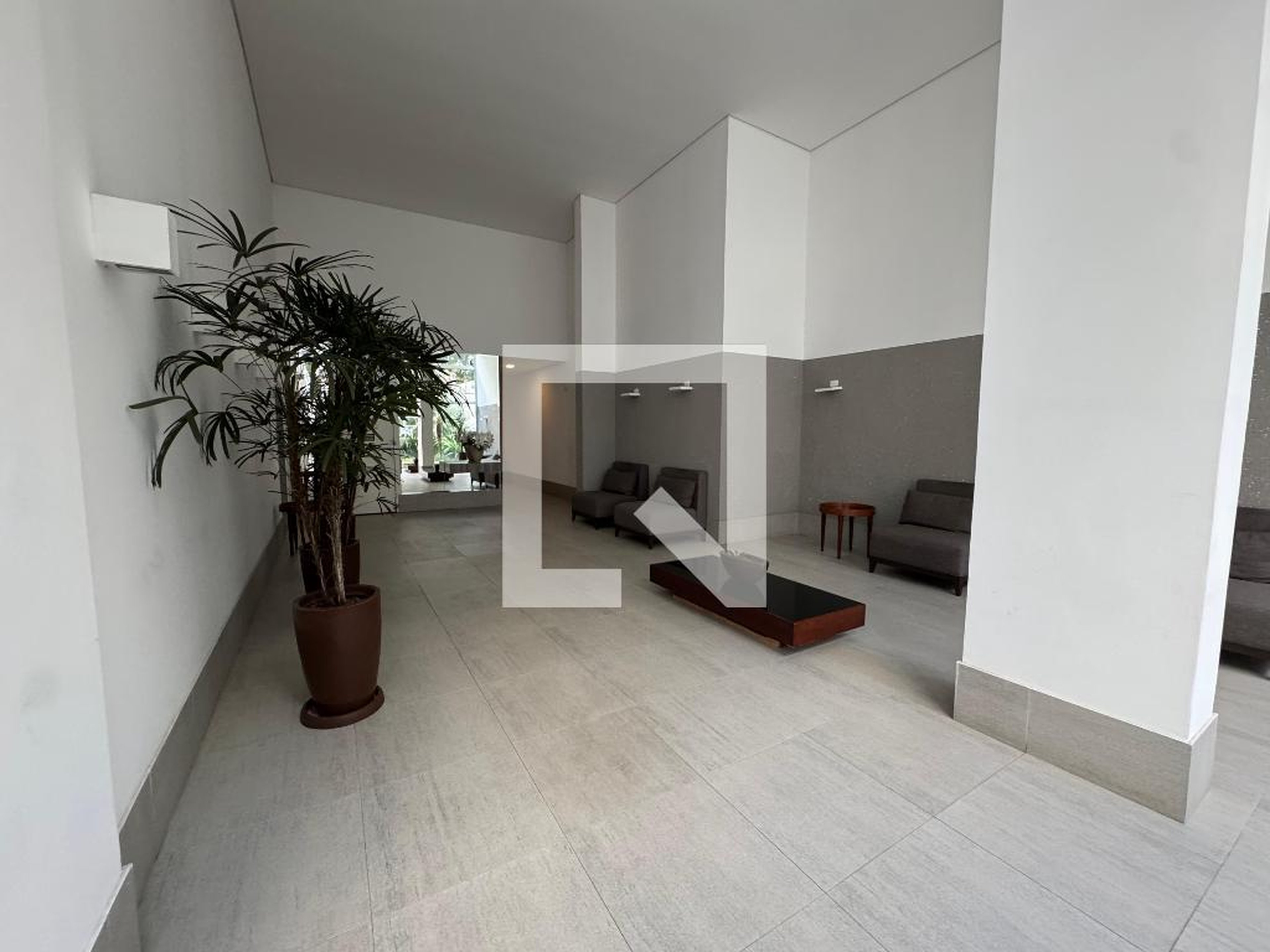 Hall de Entrada Condomínio Juliana