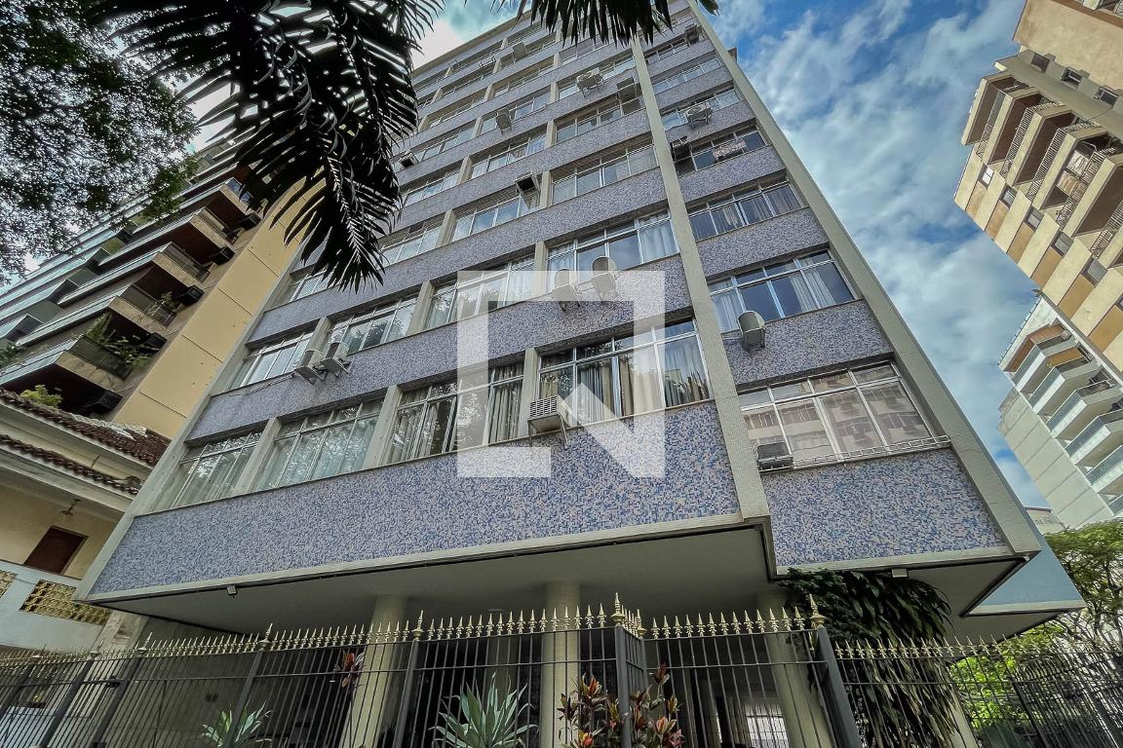 Fachada Edificio Ana Lucia