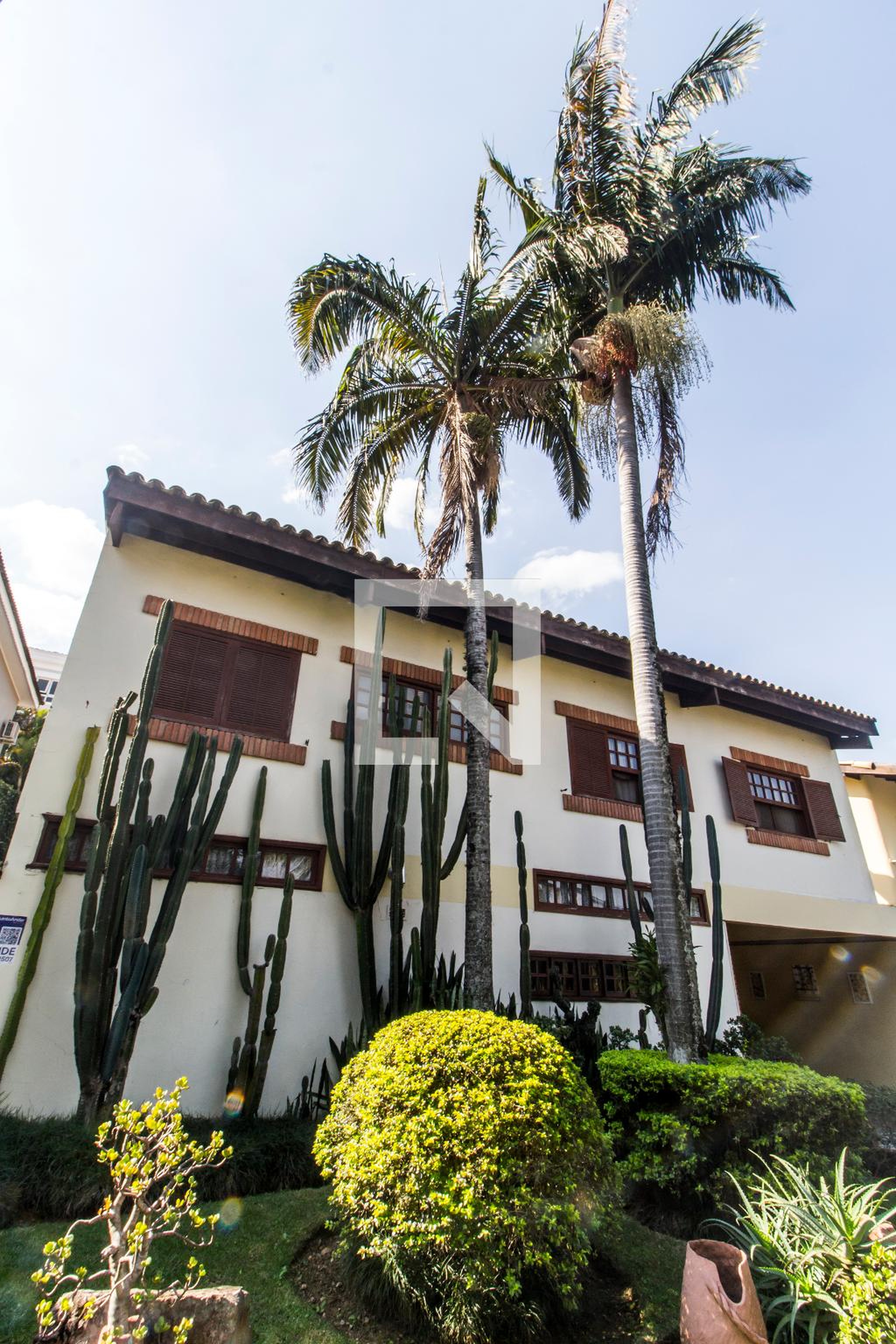 Fachada Condomínio em Alameda das Begônias, 11