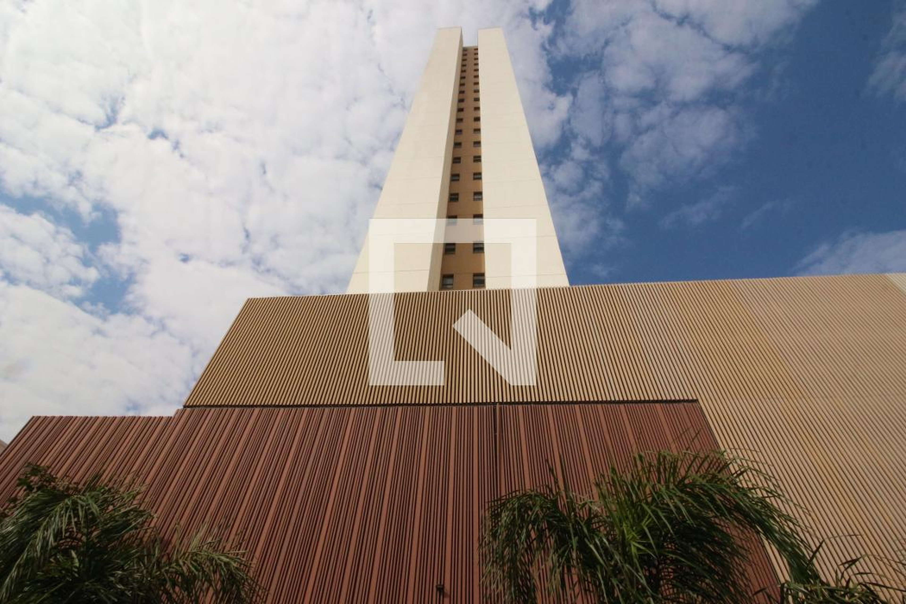 Fachada Condomínio Hildebrando 131