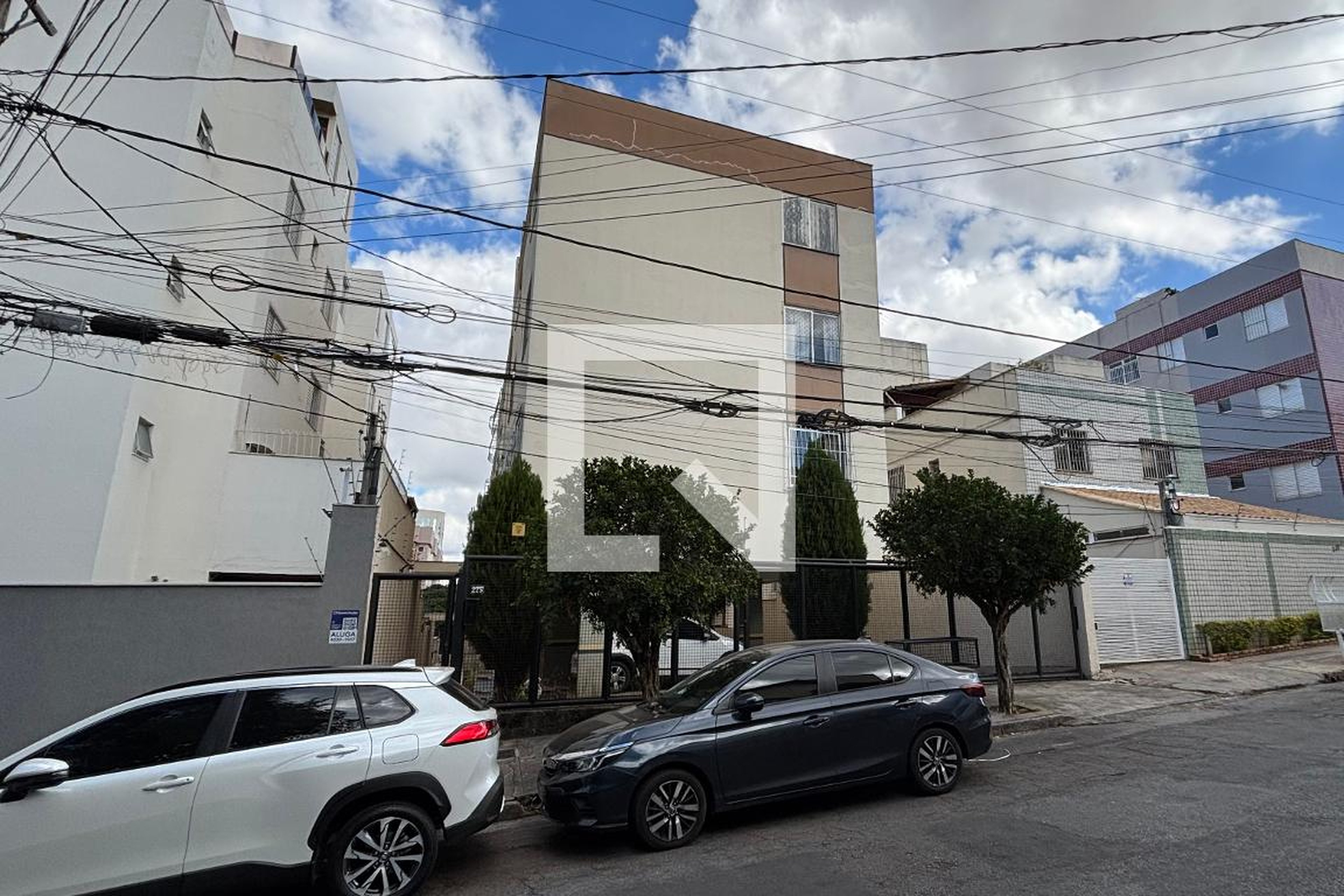 Fachada Condomínio em Rua Doresópolis, 275