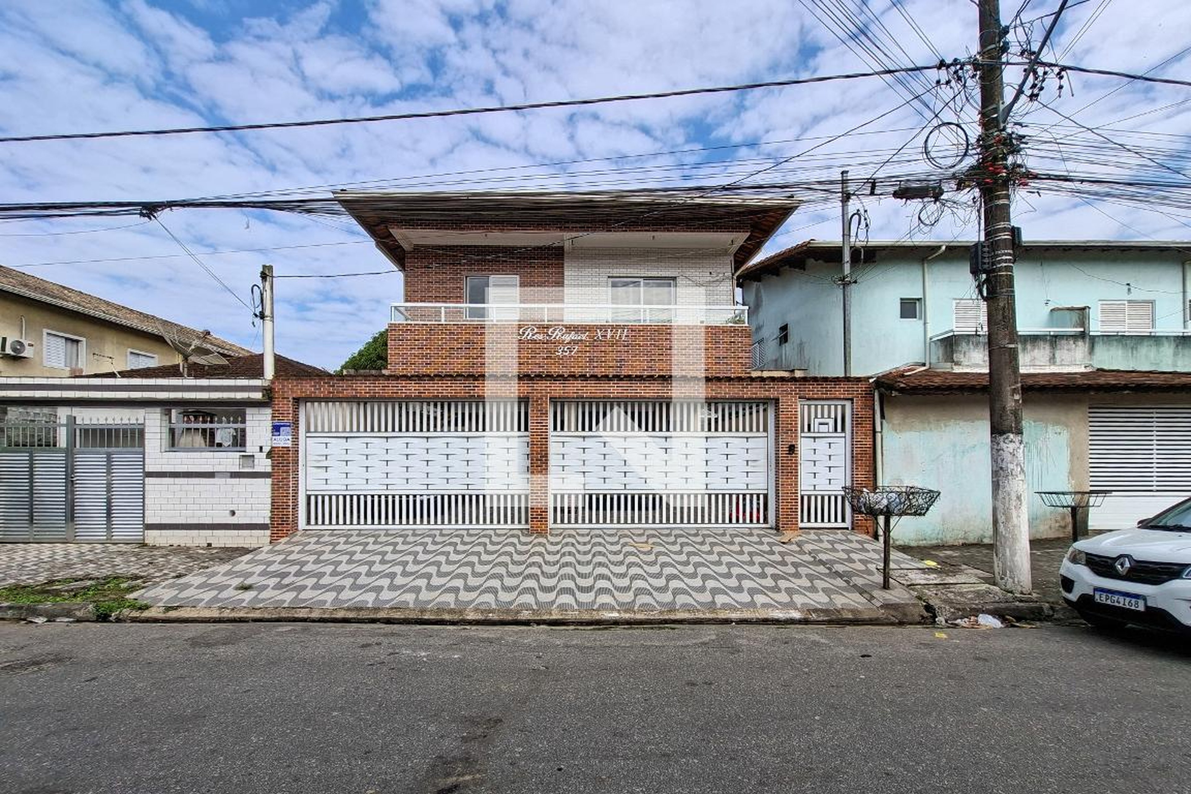 Fachada Condomínio em Rua Sylas Baltazar de Araujo, 357