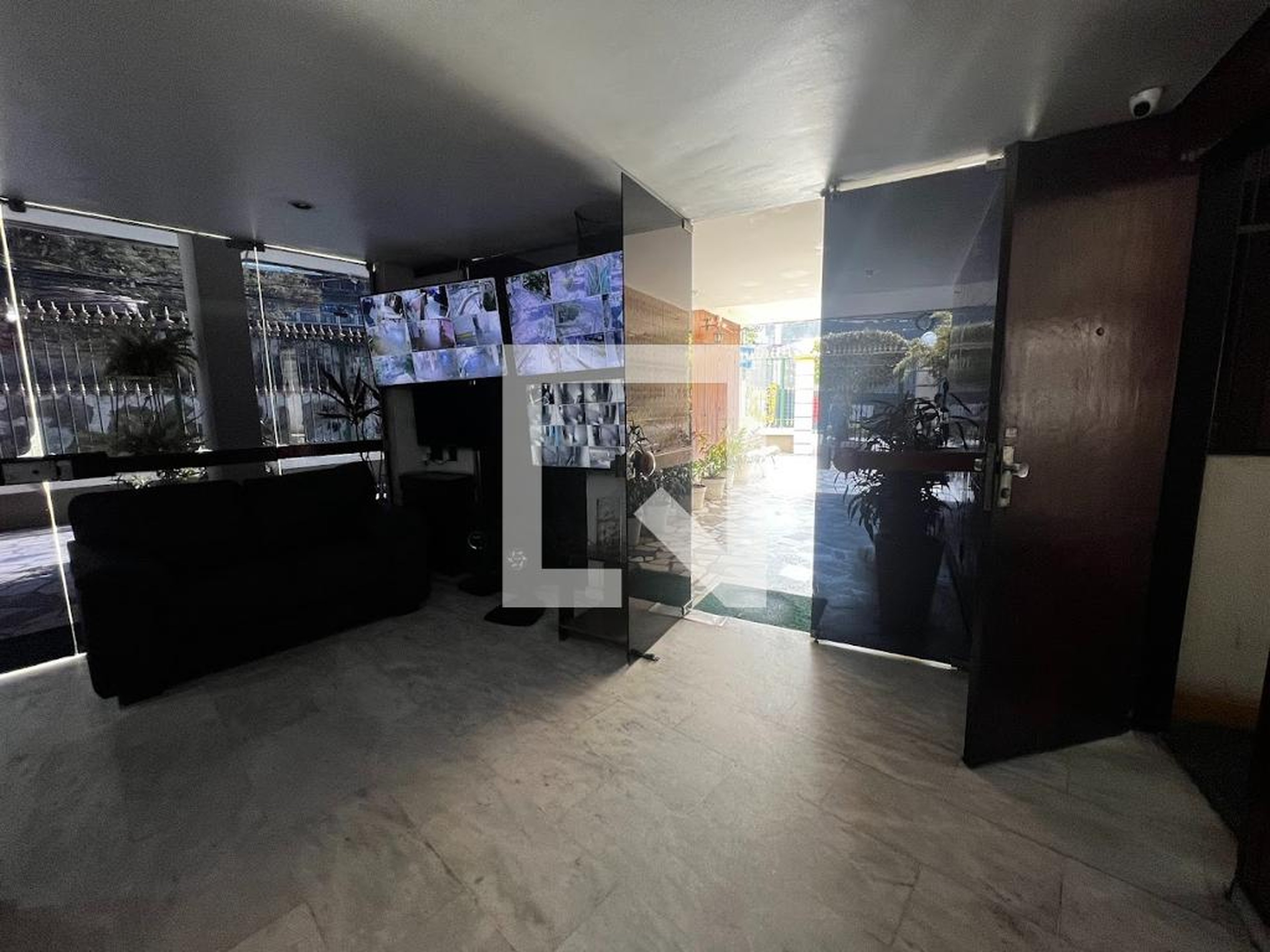 Hall de Entrada - Yorimar