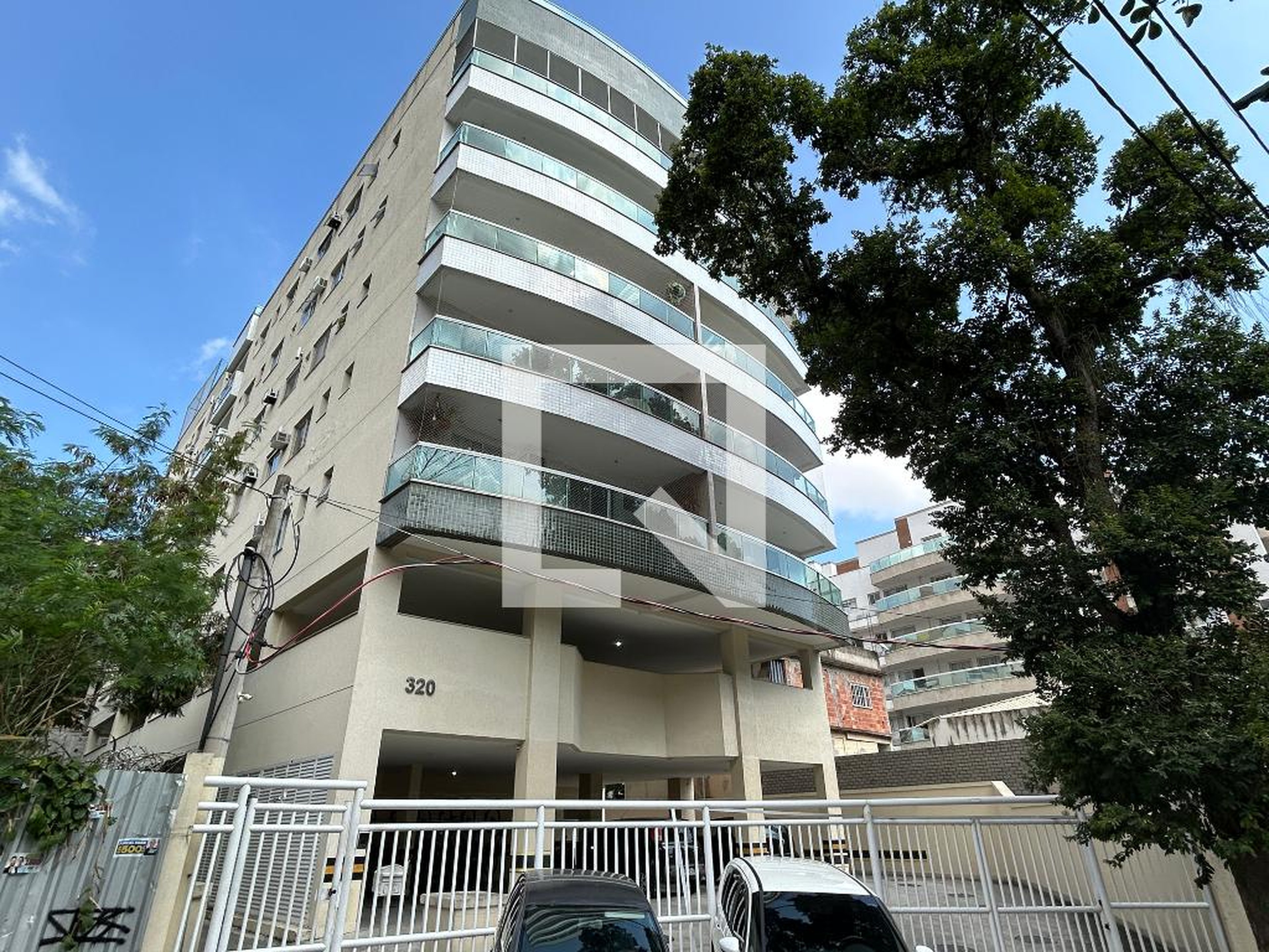 Fachada Condomínio em Rua Evaristo de Morais, 320