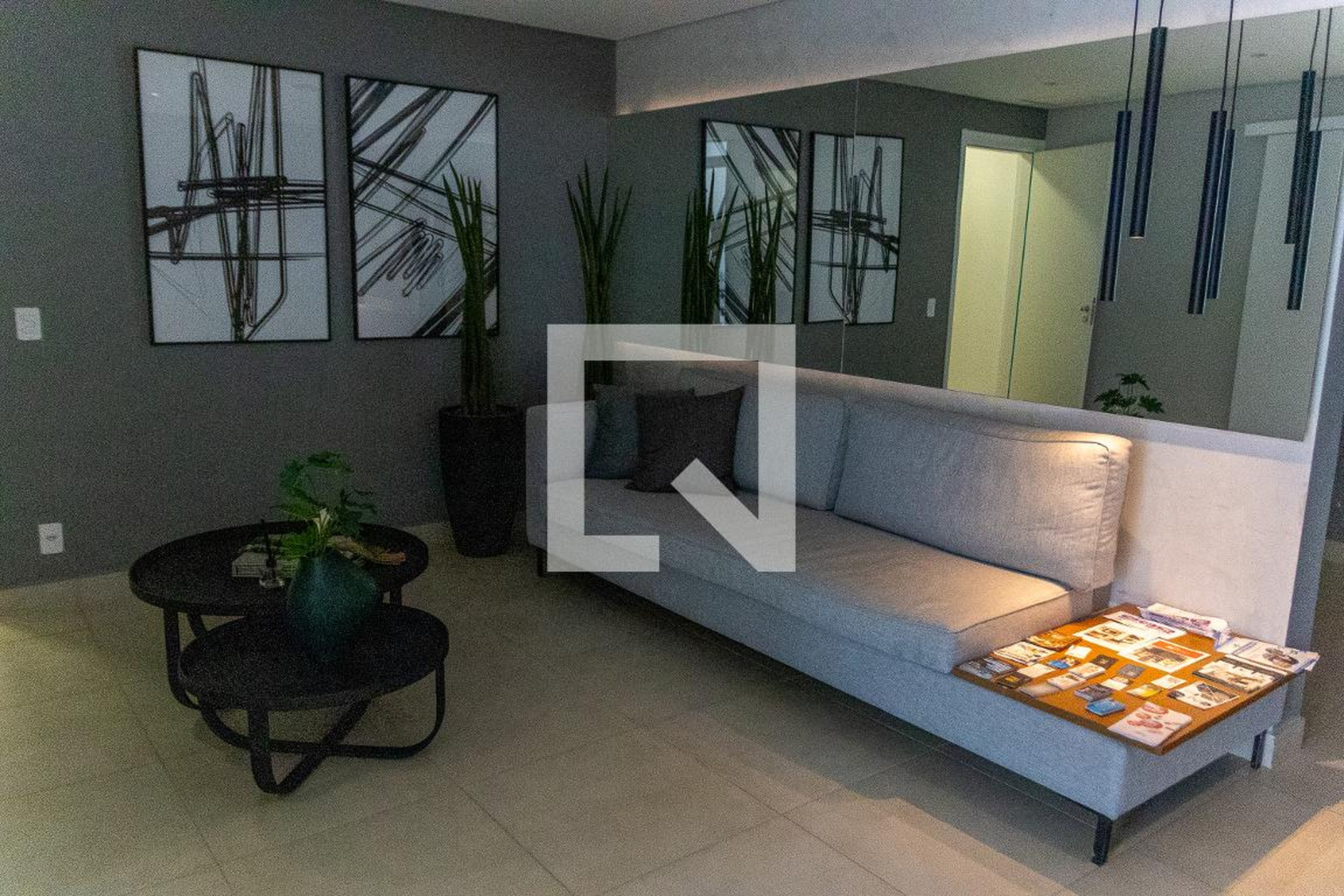 Hall de entrada - Hildebrando 131