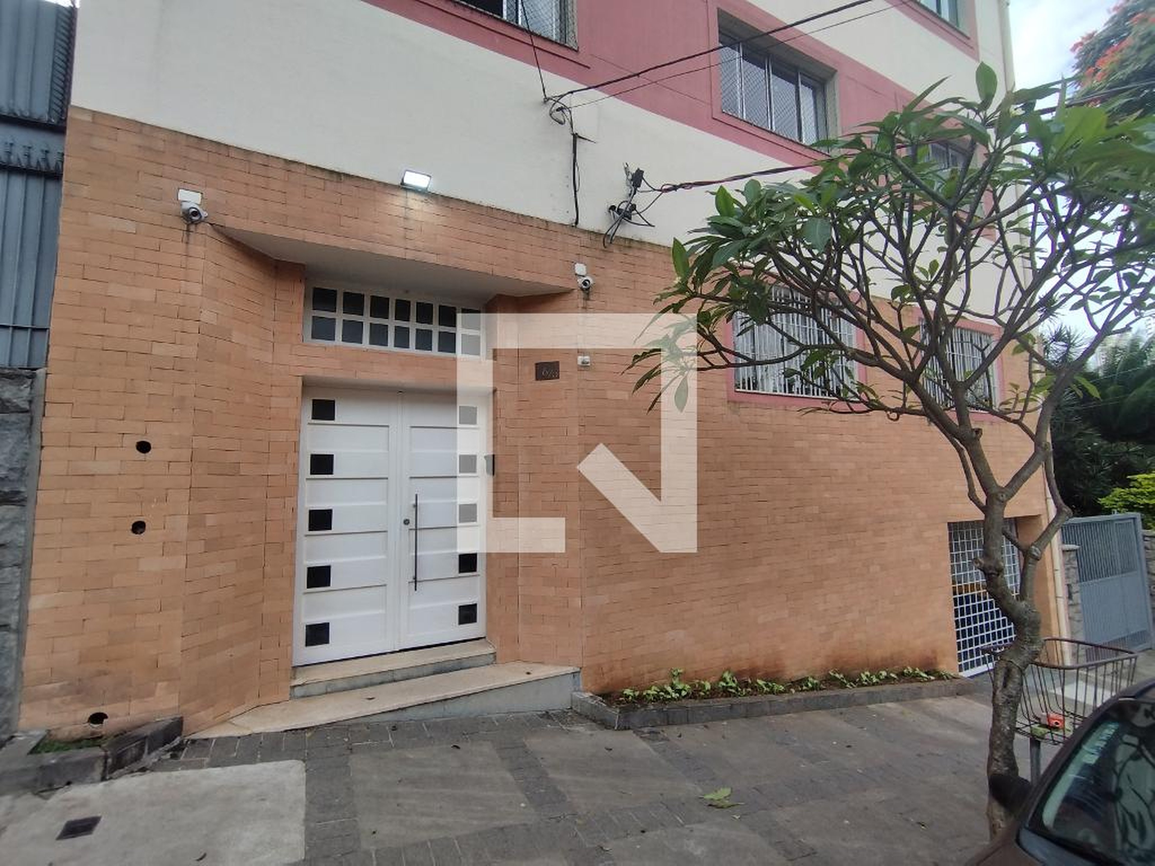 Fachada do Prédio Condomínio Elza Ayrosa Disessa