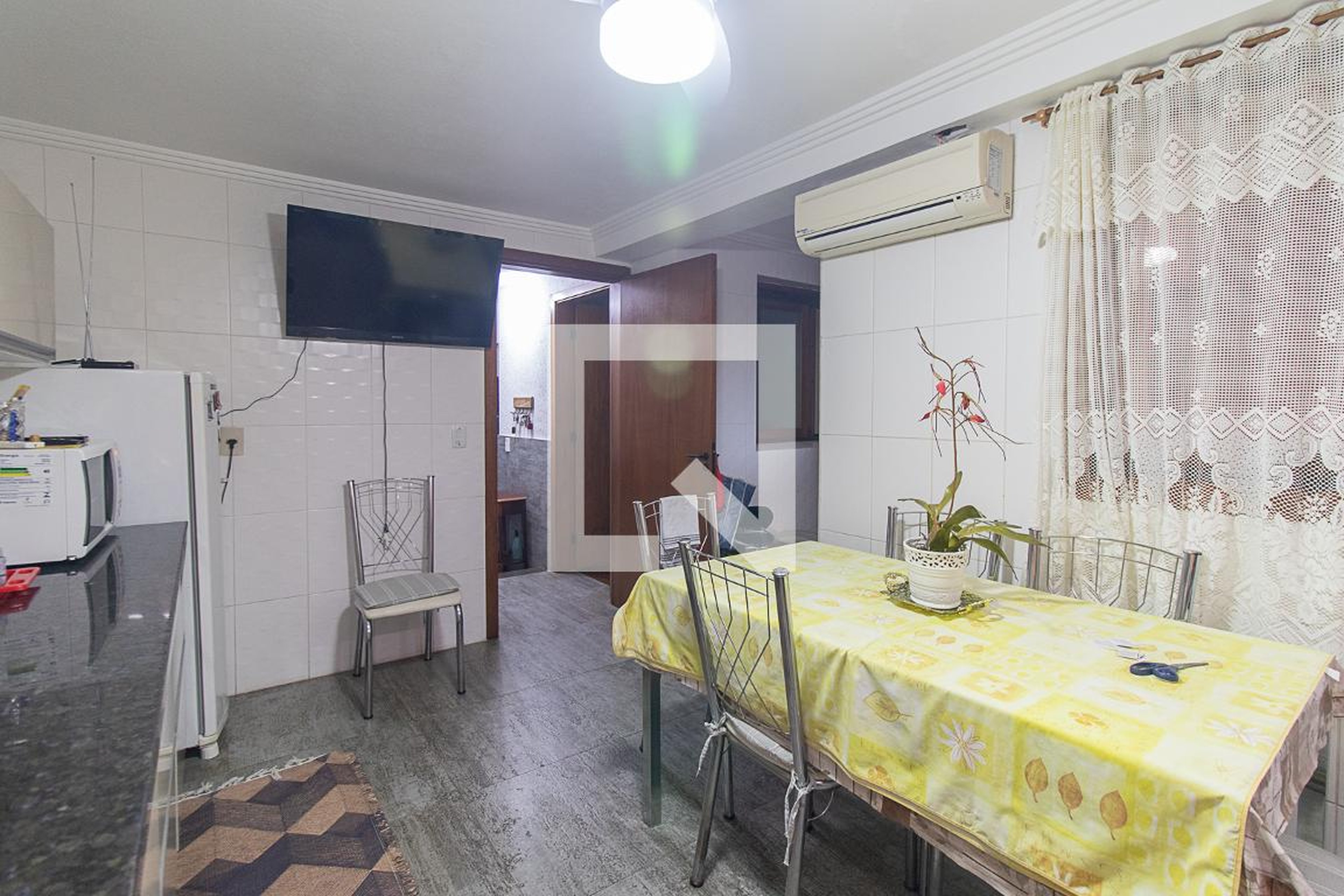 Churrasqueira - Horizontal Poente do Guaiba