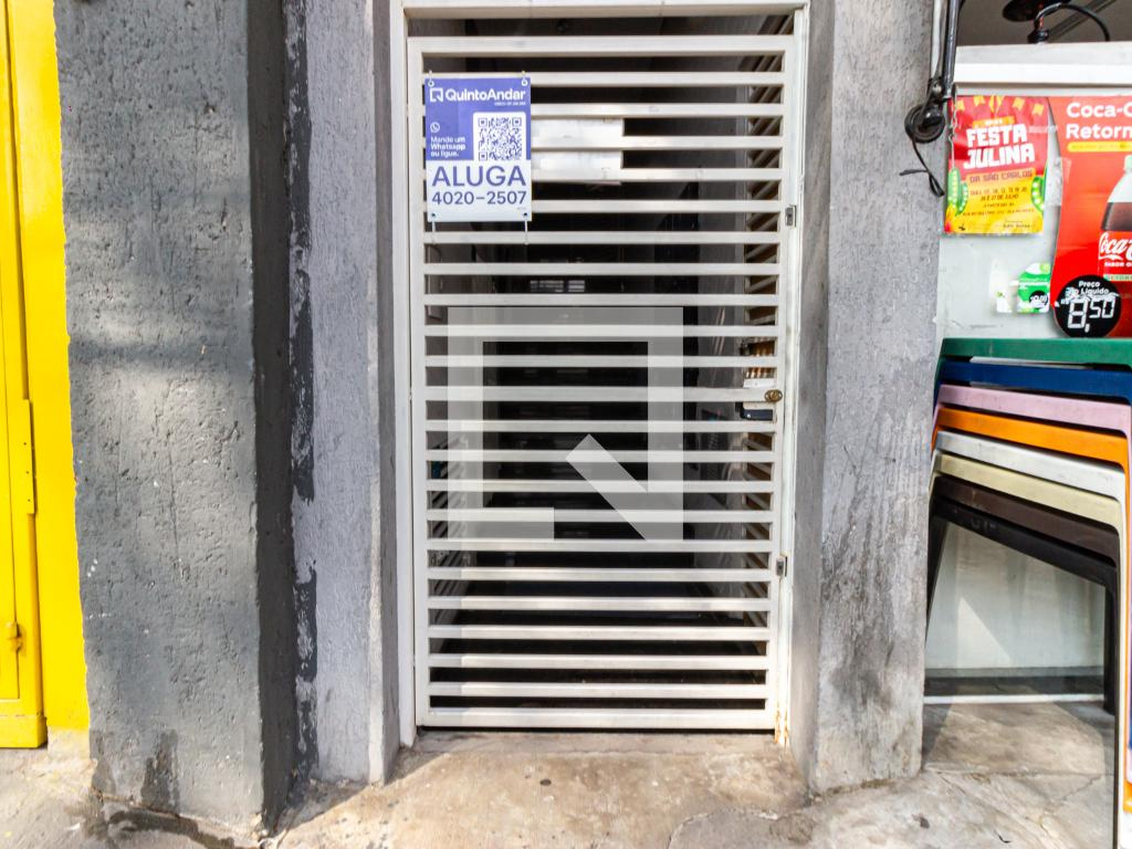 Fachada Condomínio em Rua Dona Ana Neri, 661