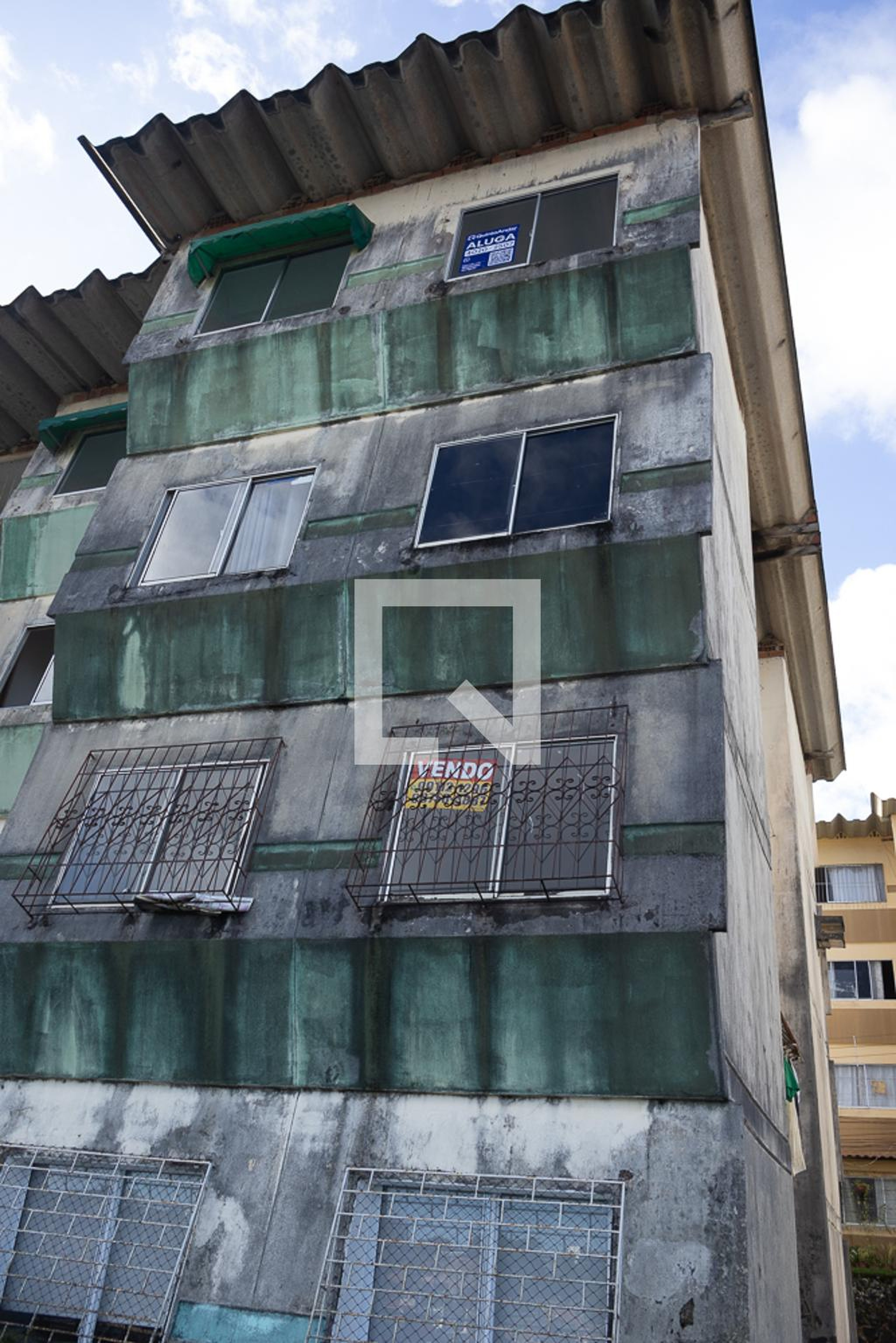 Fachada Condomínio em Rua Direta do Arraial, 413
