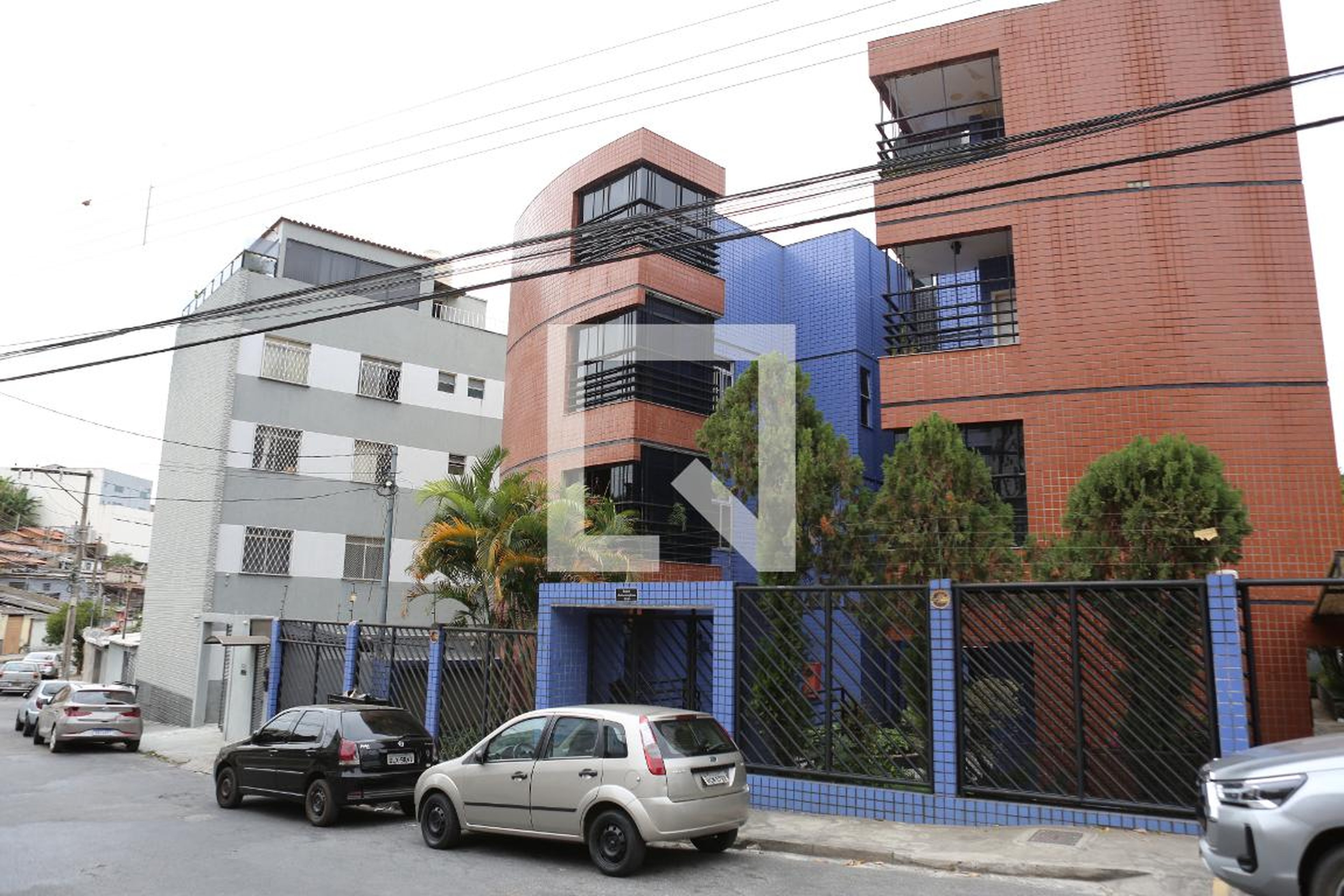 Fachada Condomínio em Rua Acácias, 1602