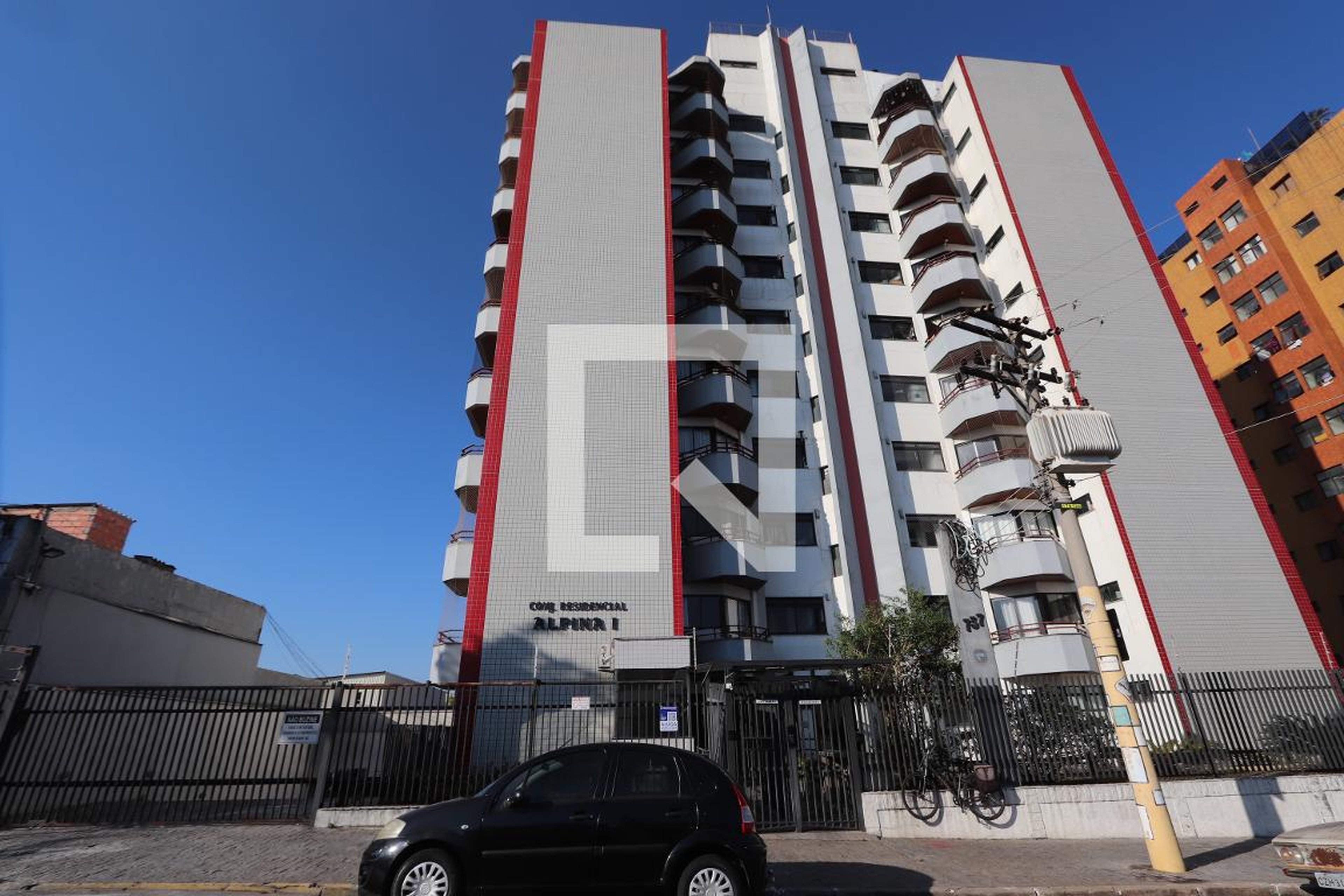 Fachada do Prédio Residencial Alpina I