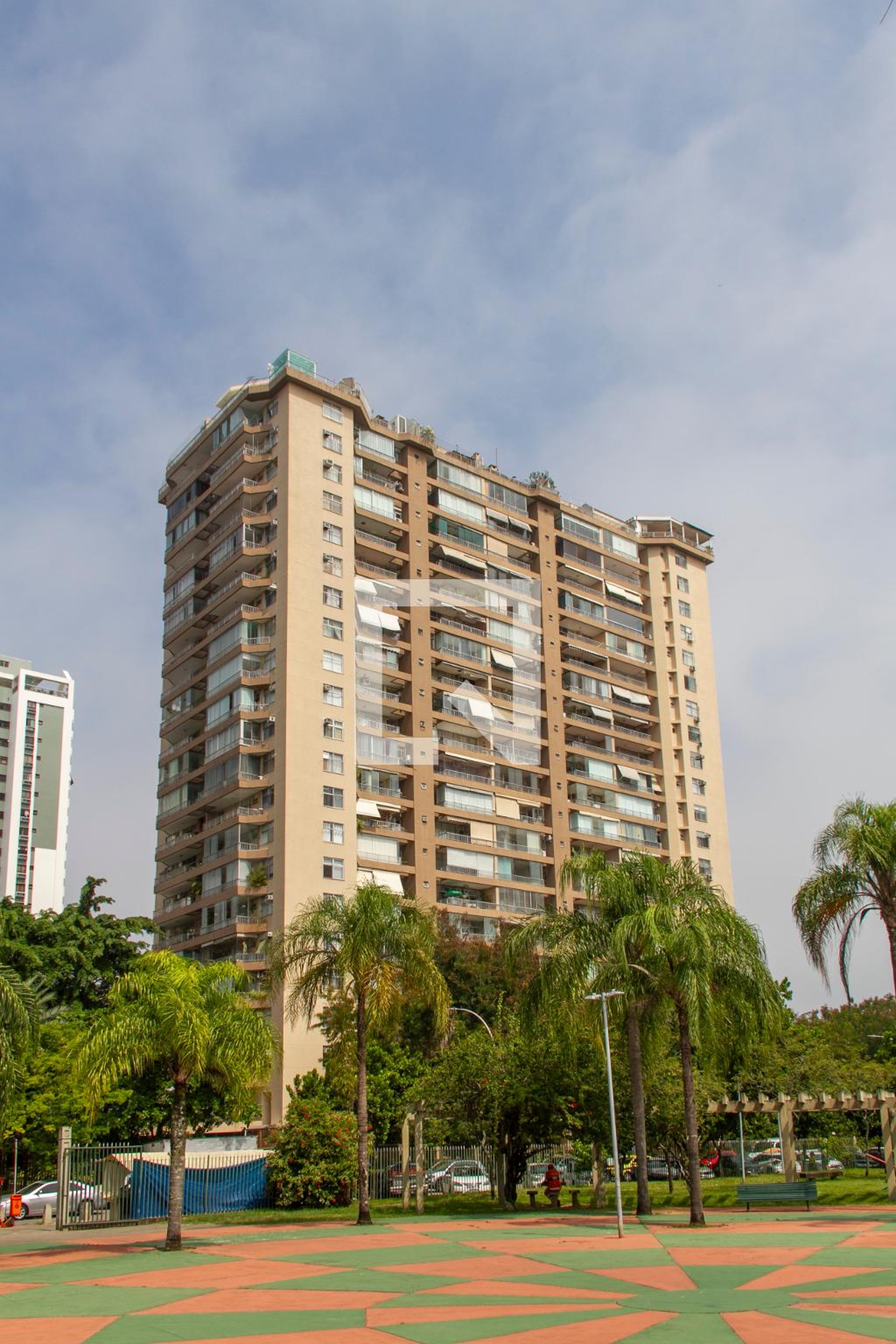 Fachada Condomínio Parque das Rosas