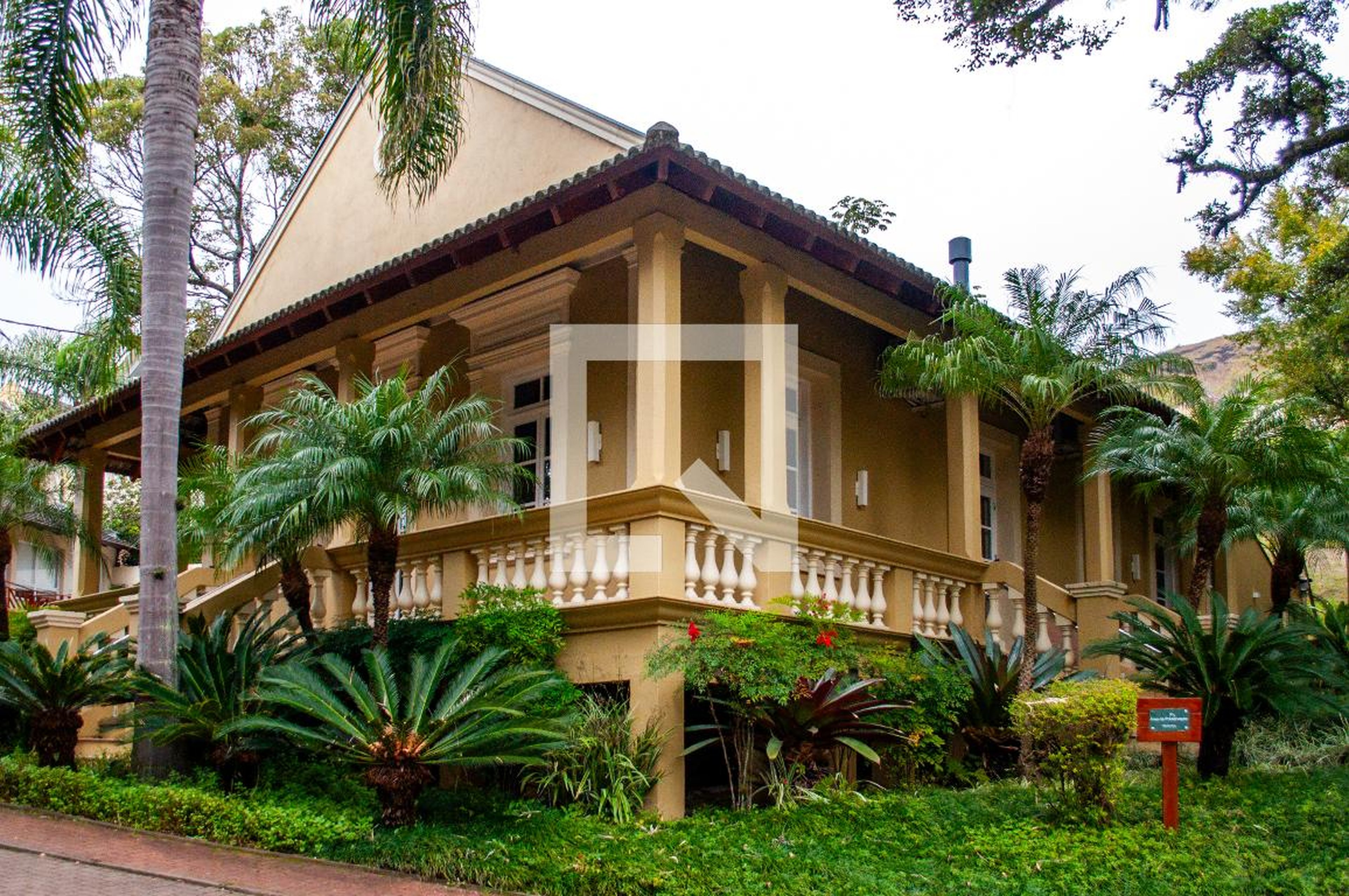 Salão de festas - TELB 1179 Casa 610191038-68