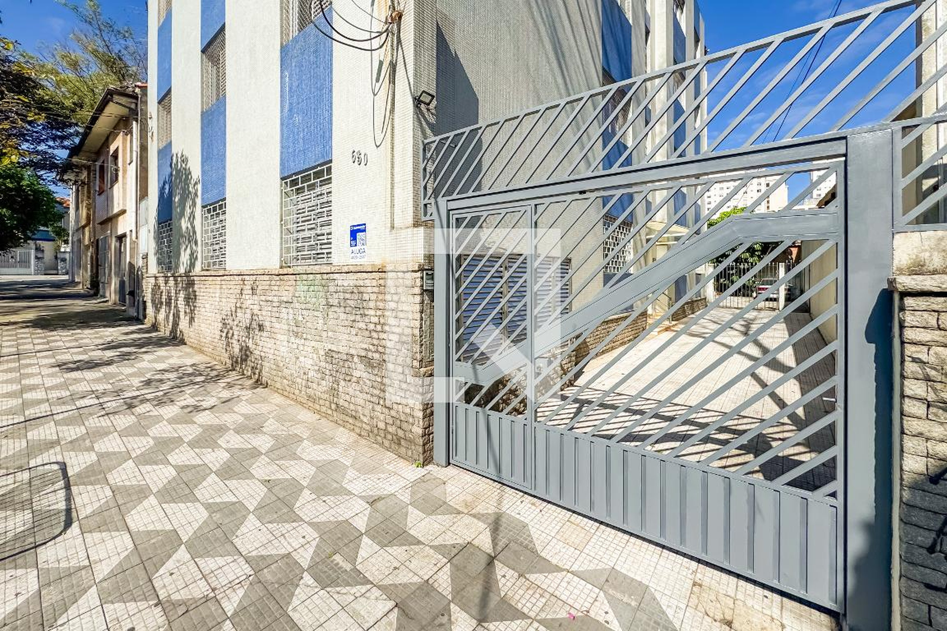 Fachada Condomínio em Rua Senador Carlos Teixeira de Carvalho, 650