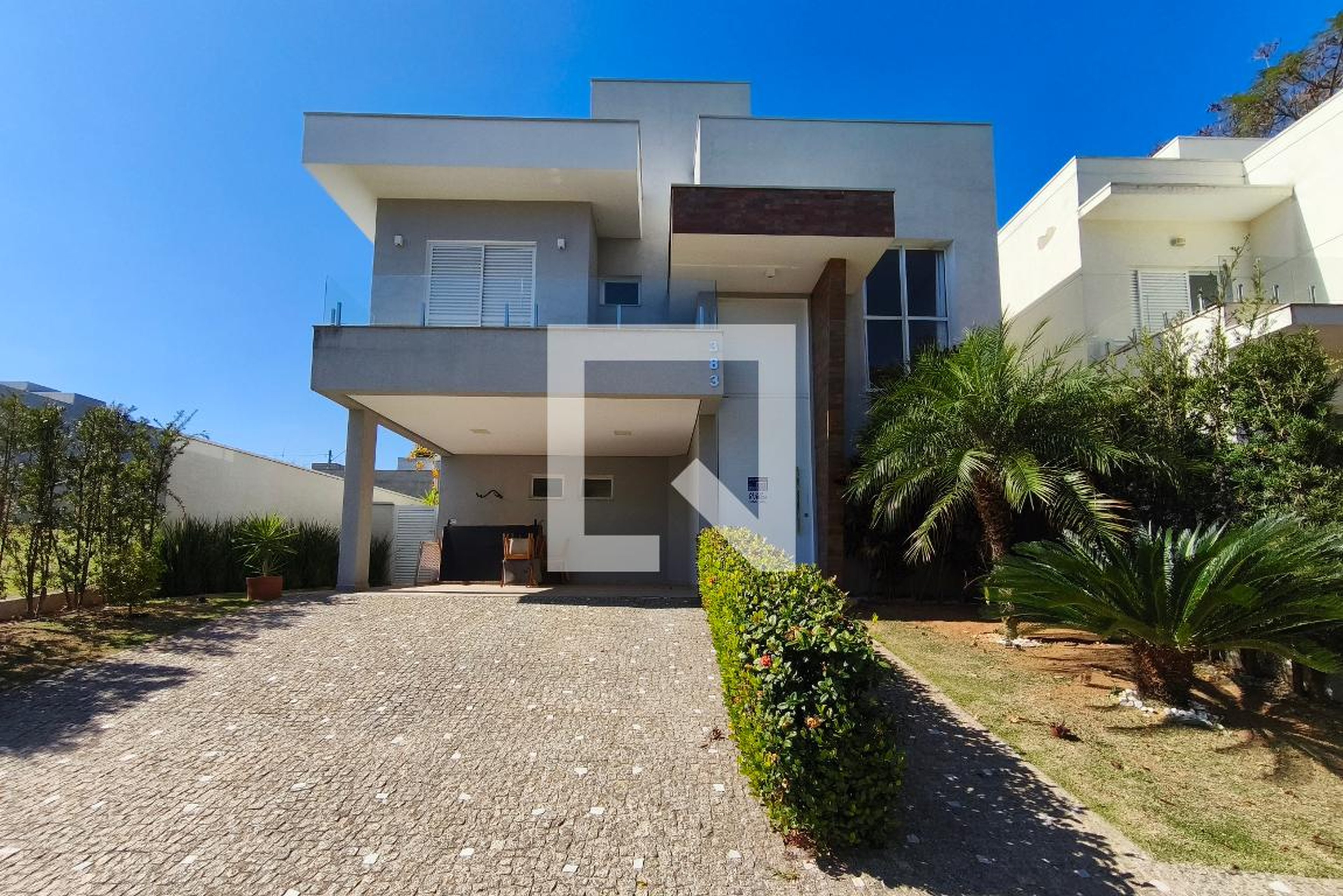 Fachada Condomínio em Rua Marcello de Almeida, 383