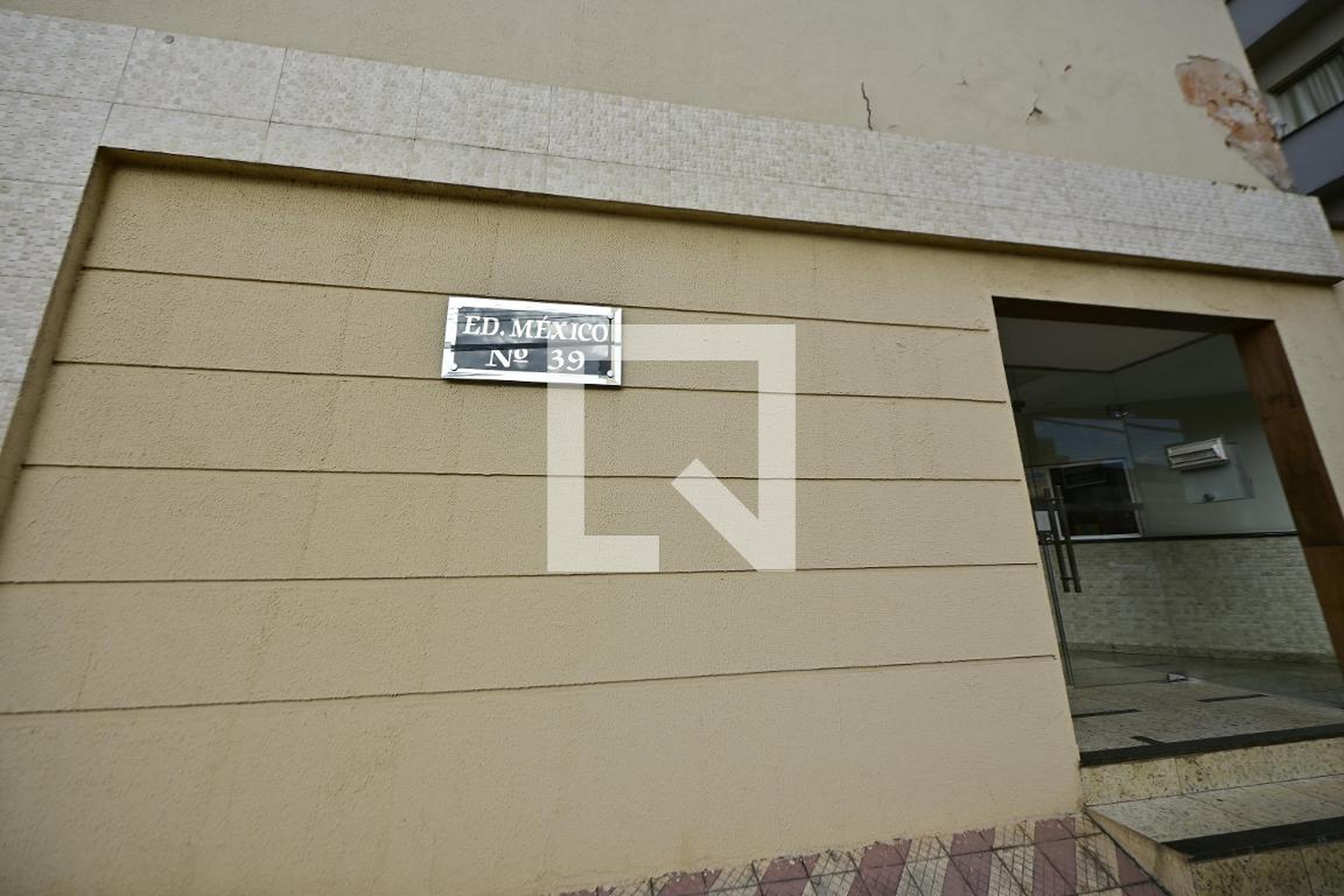 Fachada Condomínio em Rua T-47, 39