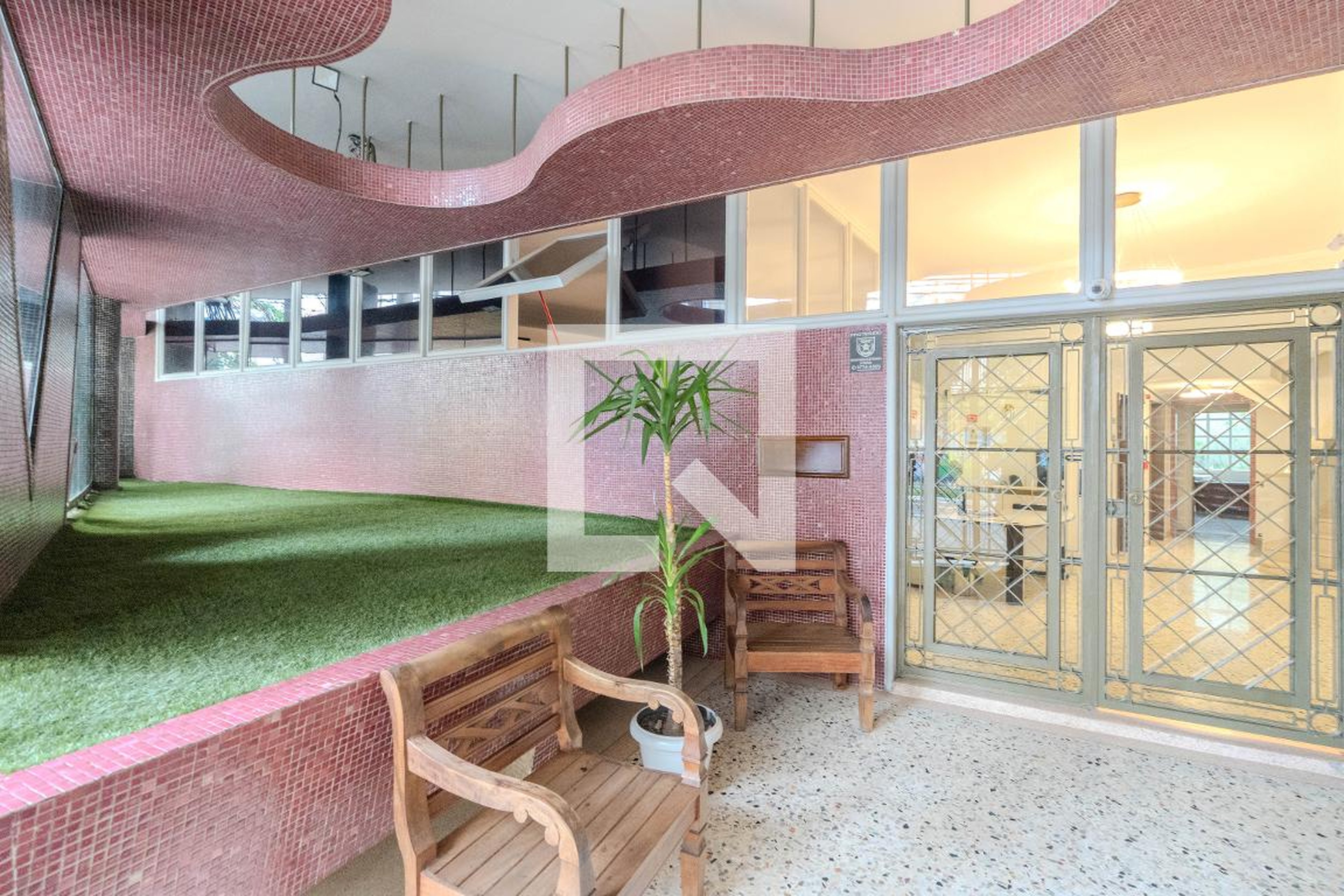 Hall de entrada - Edifício N. A do Carmo