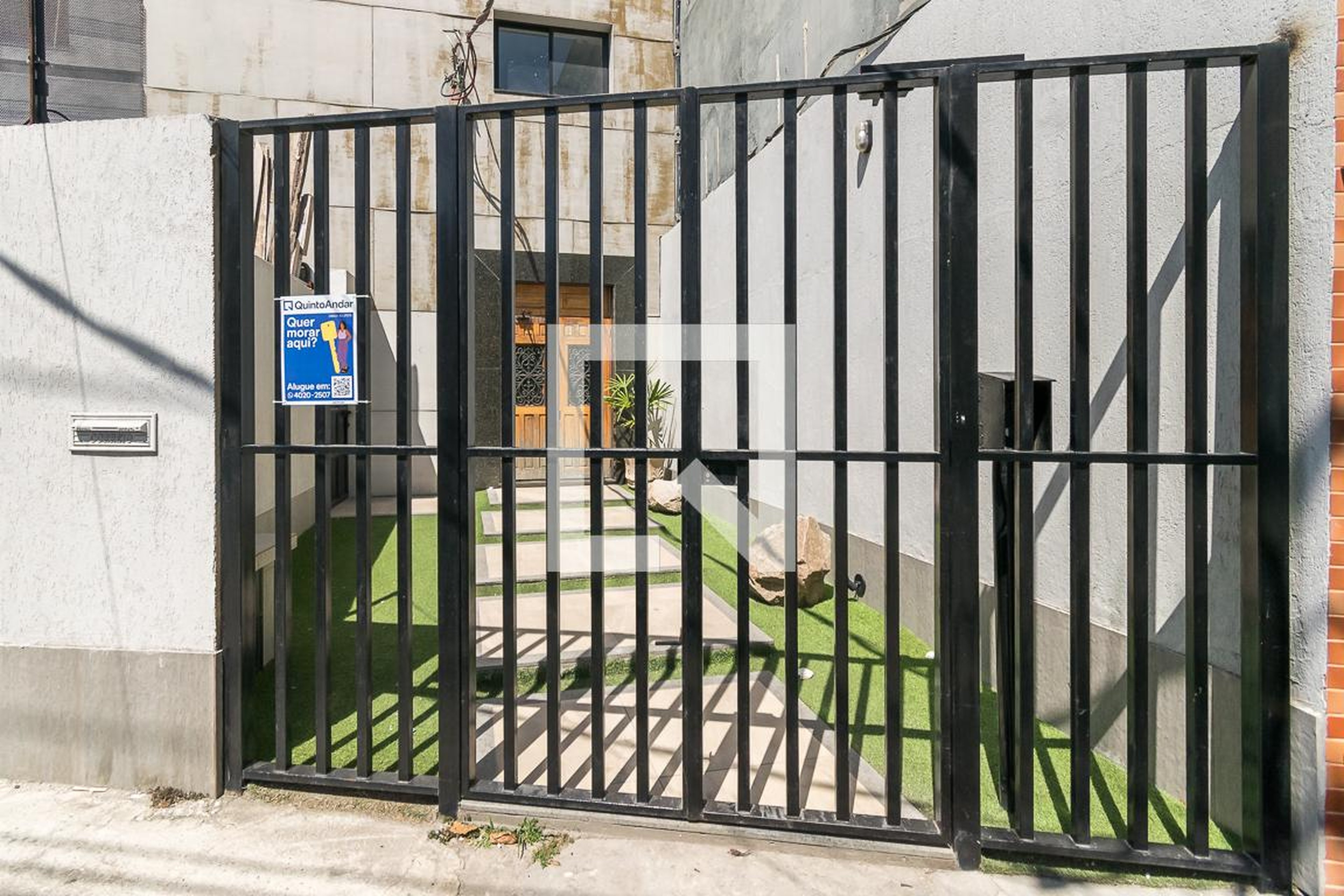 Fachada Condomínio Rua Tanagra 20